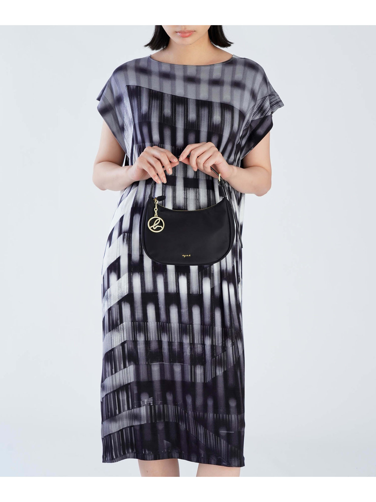 VOYAGE ウィメンズ バッグ＆ウォレット 【Outlet】ナイロン スモール ショルダーバッグ ZAS06-01 ブラック