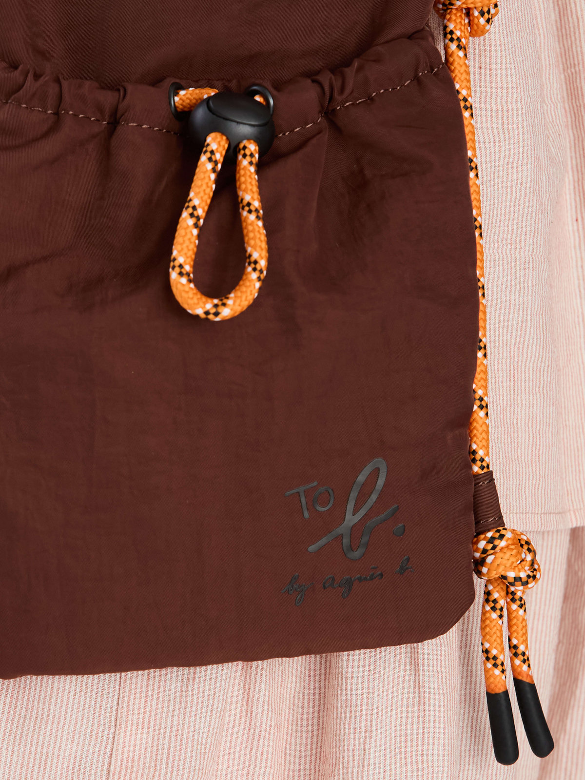 To b. by agnès b. 【Outlet】ナイロン ミニショルダーポシェット ブラウン