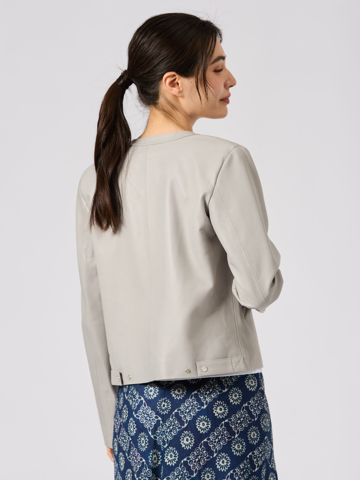 FEMME ウィメンズ ラムスキン レザー 長袖 カーディガンプレッション グレー系その他