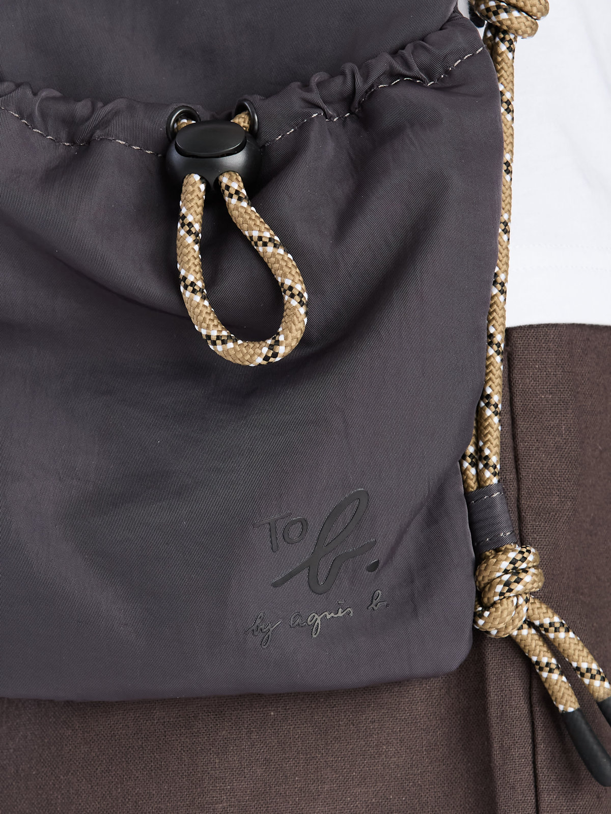 To b. by agnès b. 【Outlet】ナイロン ミニショルダーポシェット グレー