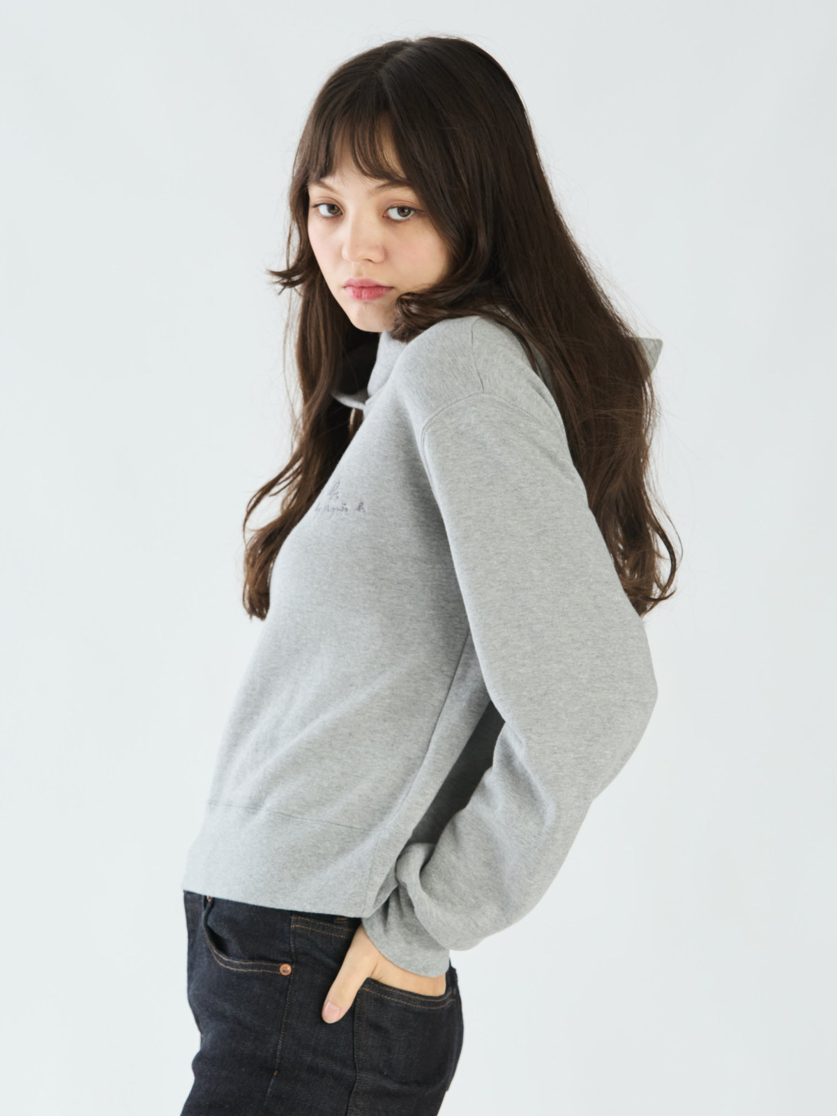 To b. by agnès b. 【Outlet】To b. by agnes b. x RED CARD TOKYO クロップドフーディスウェット グレー
