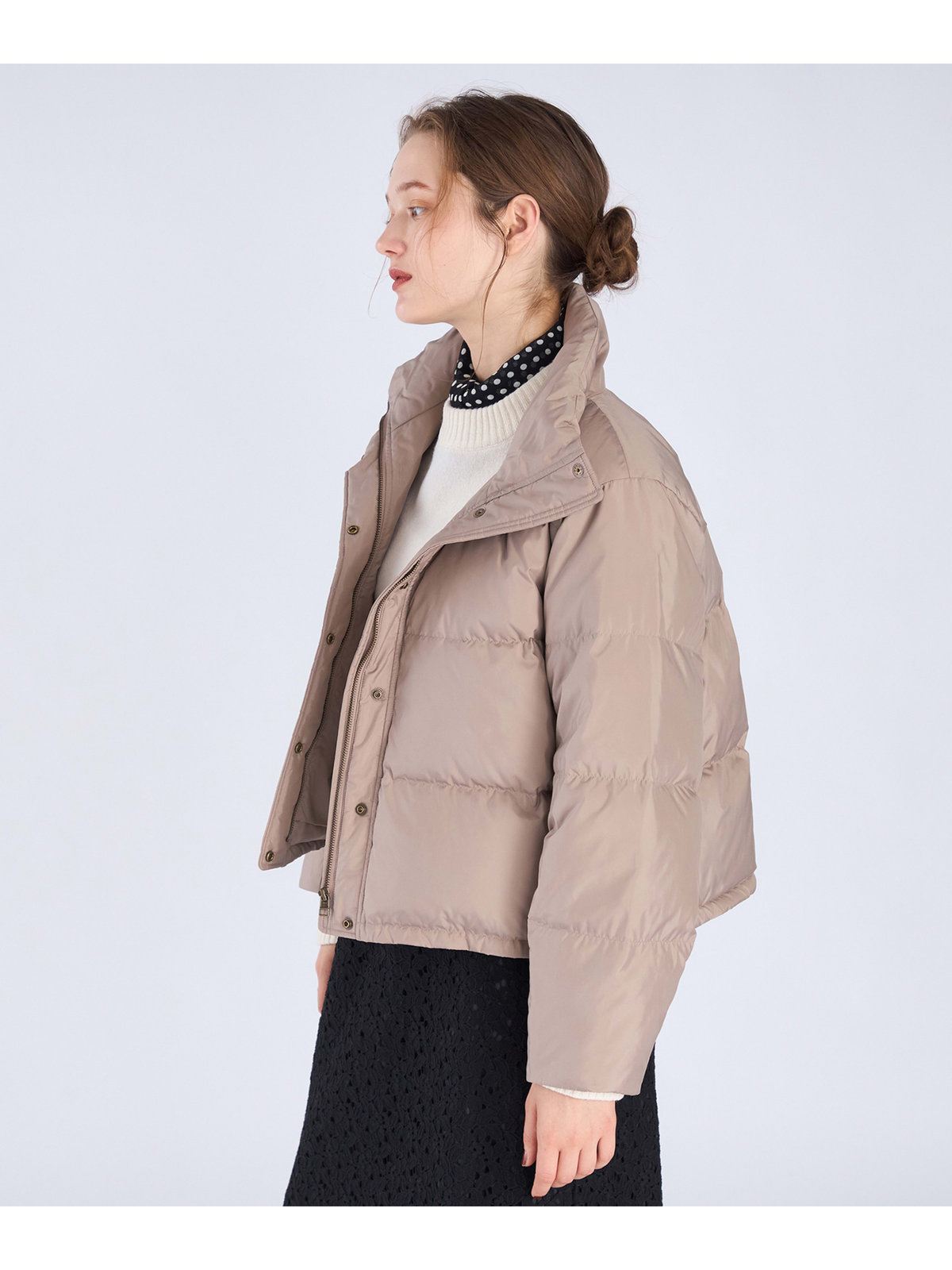 To b. by agnès b. ショート ダウンジャケット ベージュ