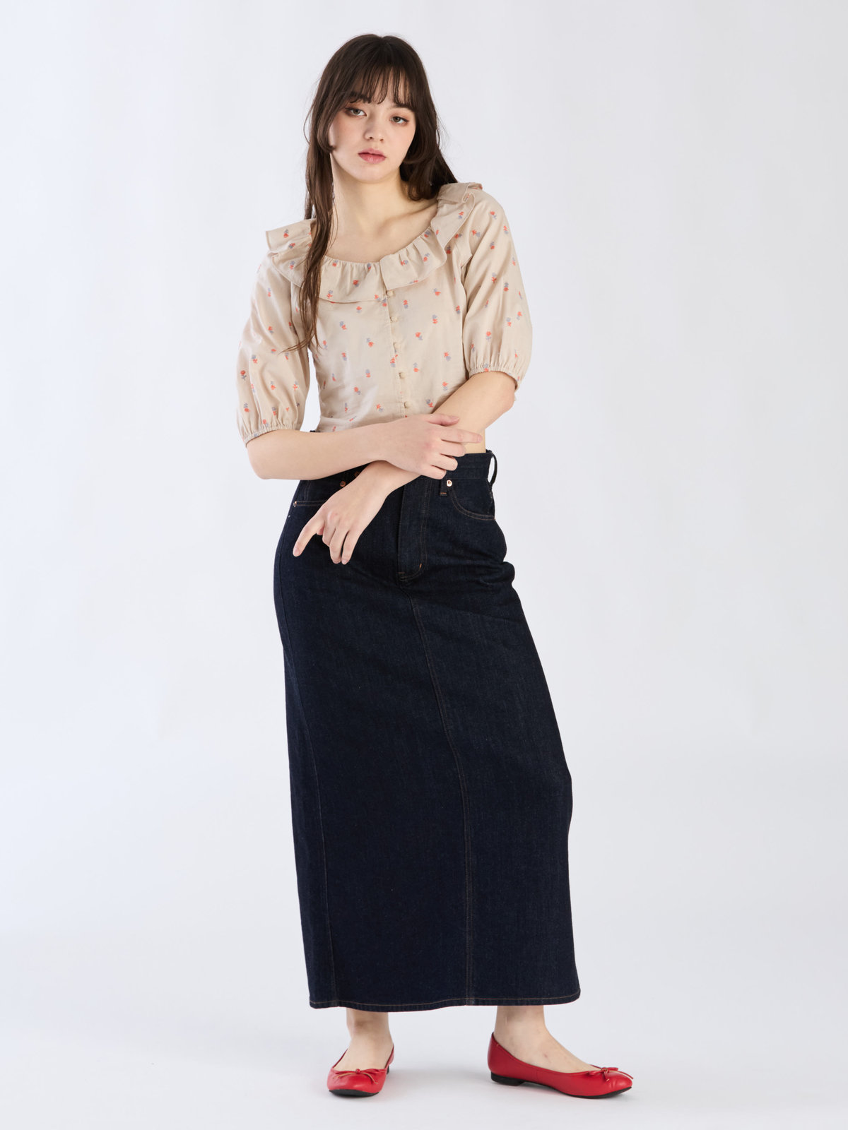 To b. by agnès b. 【Outlet】フラワーエンブロイダリーブラウス ベージュ