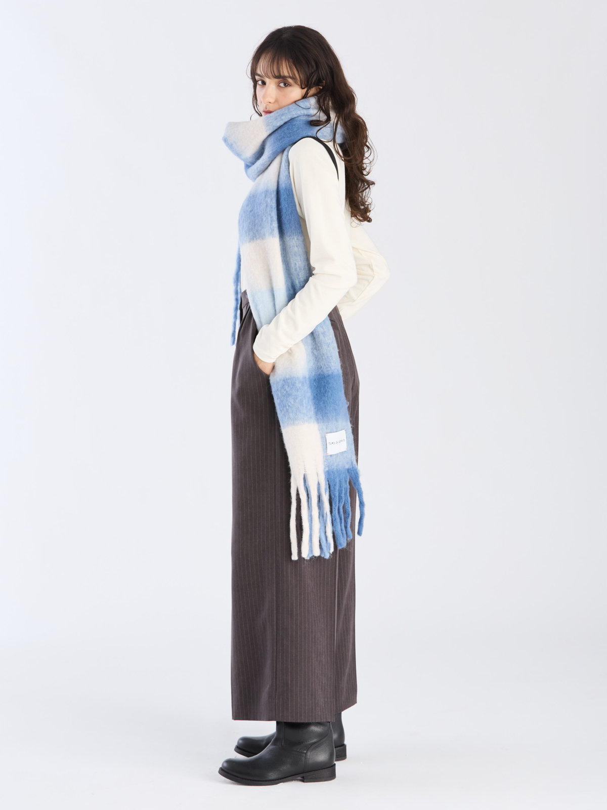 To b. by agnès b. ブロックチェック マフラー ブルー