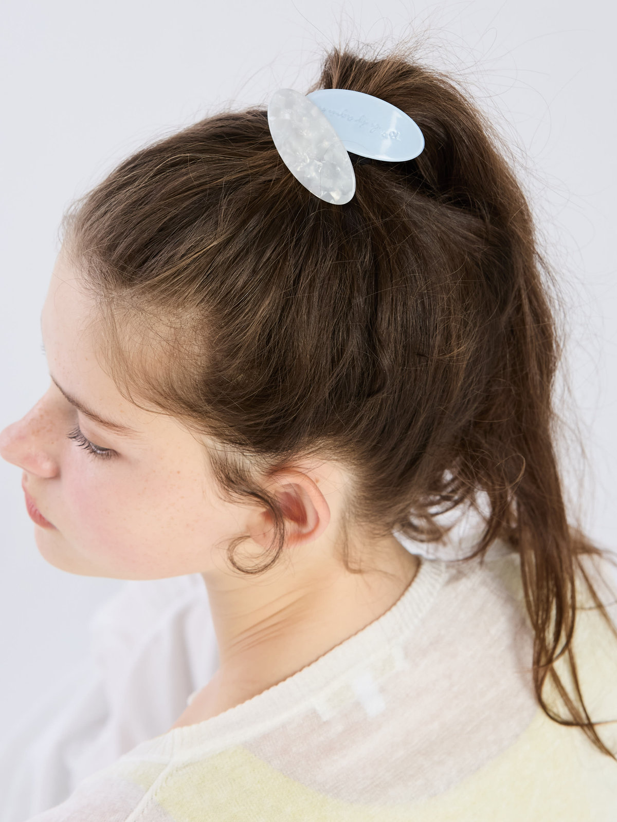 To b. by agnès b. カラー ロゴ ヘアタイ ブルー