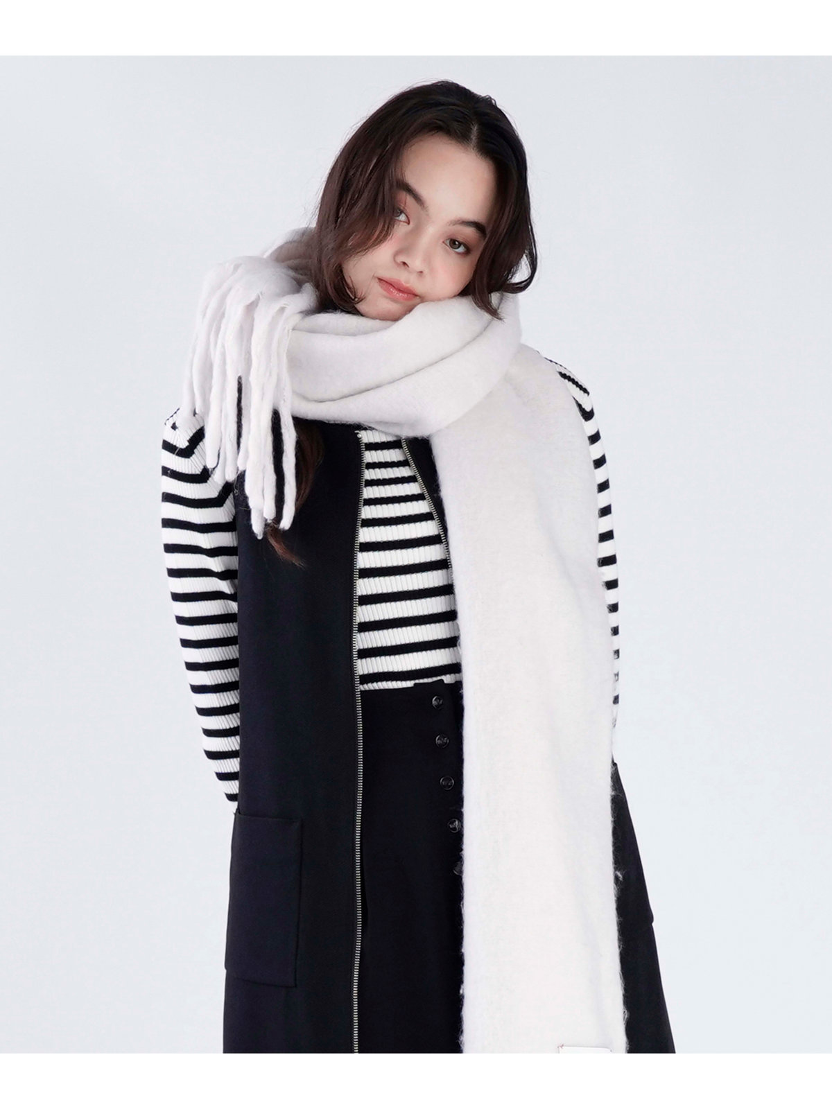 To b. by agnès b. カラー マフラー ホワイト