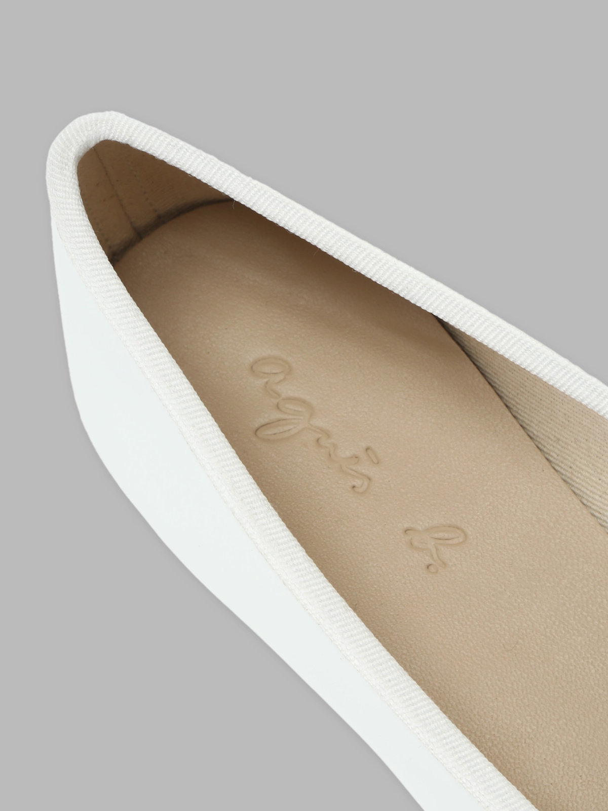 FEMME ウィメンズ バレーシューズ ホワイト