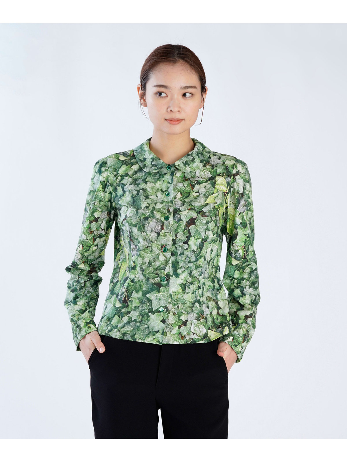 FEMME ウィメンズ フォトプリント コットン 長袖 丸襟 ブラウス グリーン