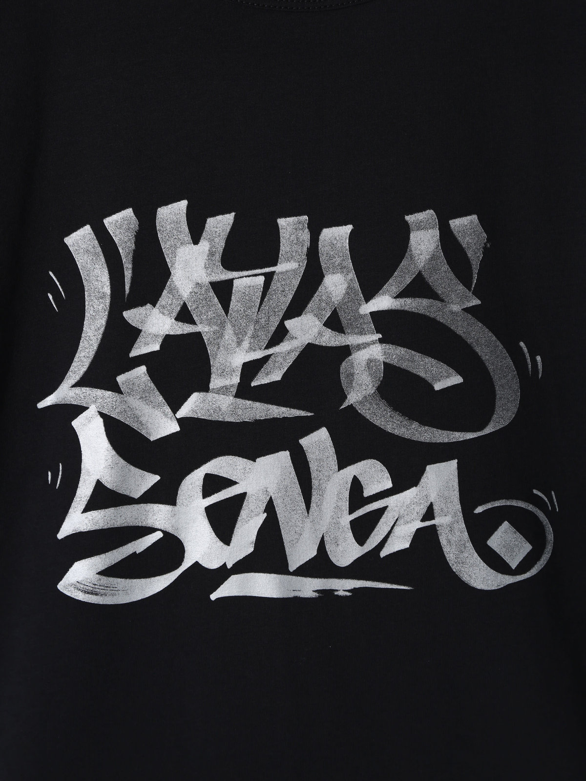 HOMME メンズ メンズ オーガニックコットン プリント 半袖 アーティスト Tシャツ "L'Atlas" ブラック