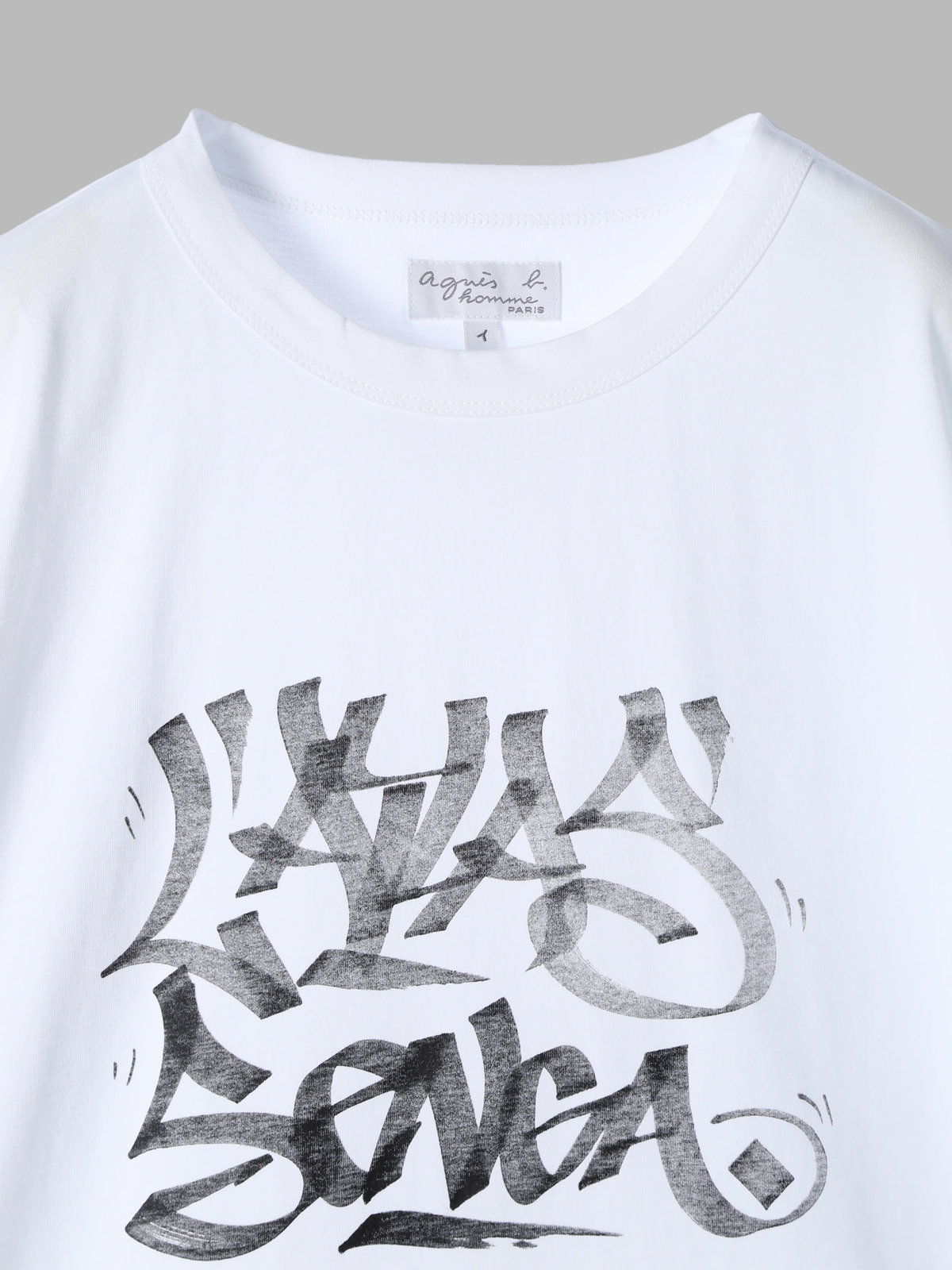 HOMME メンズ メンズ オーガニックコットン プリント 半袖 アーティスト Tシャツ ”L'Atlas” ホワイト