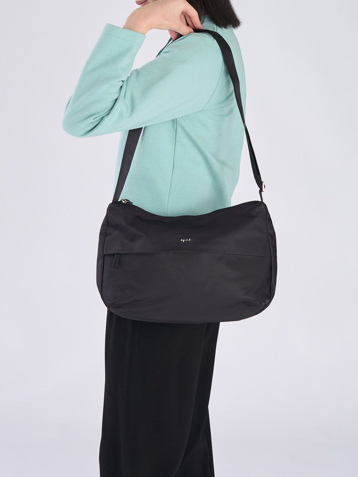 VOYAGE ウィメンズ バッグ＆ウォレット ナイロン ラージ ショルダーバッグ "Cecile" NS24-01 ブラック