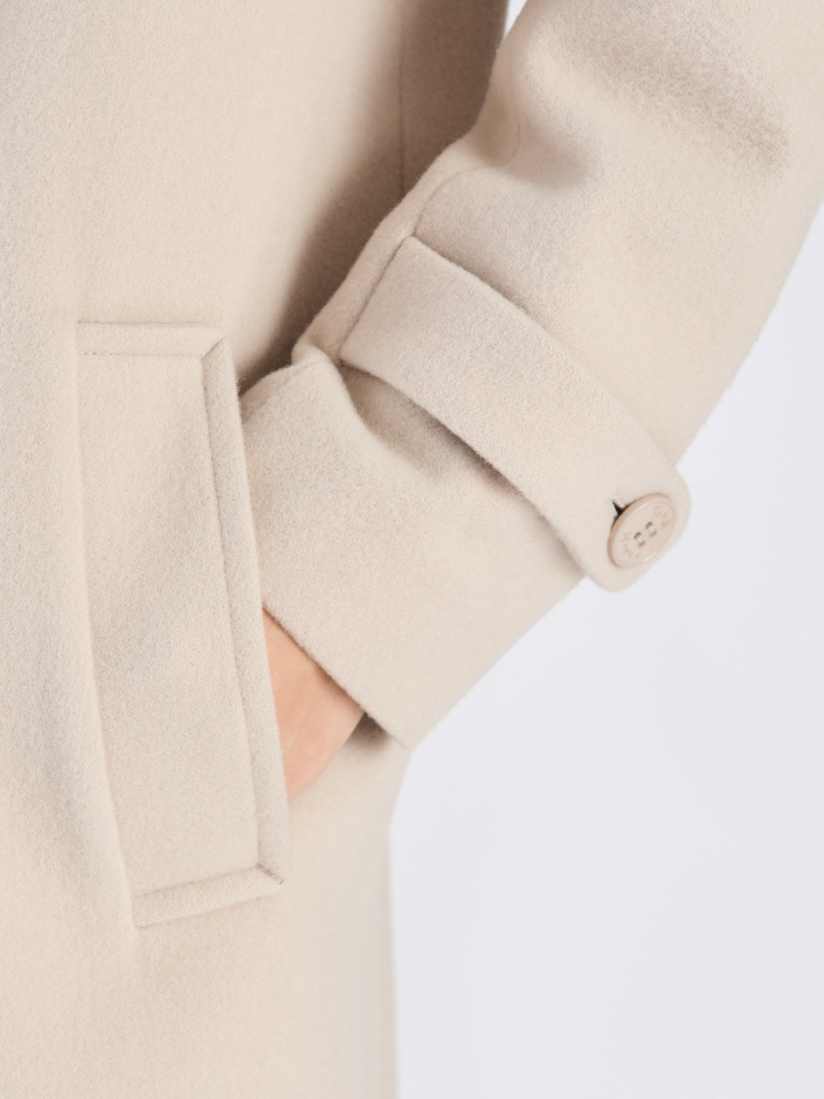 To b. by agnès b. ウール ロングコート ホワイト