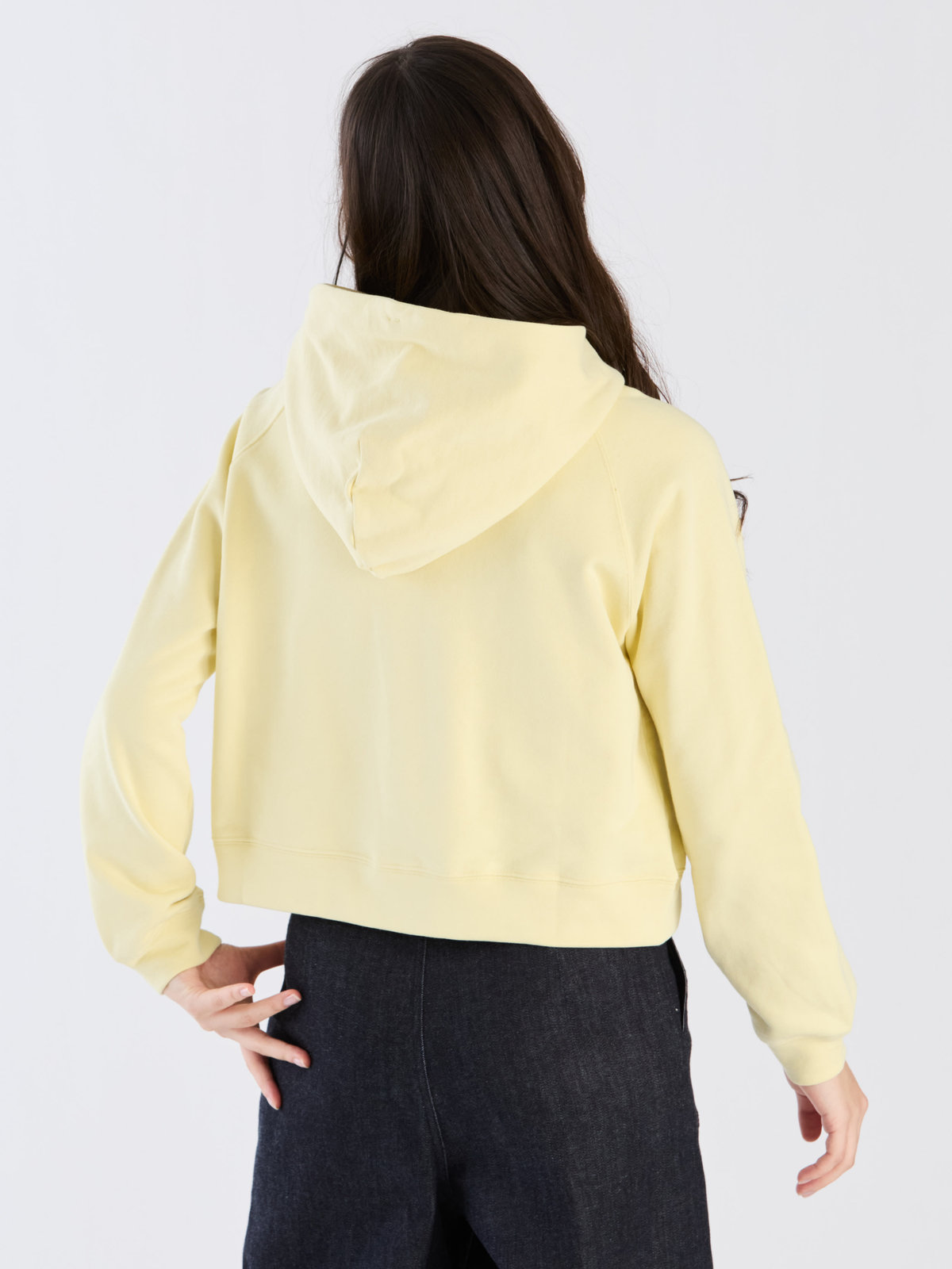 To b. by agnès b. 【Outlet】ロゴ刺繍 コットン ニューマカロンカラー スウェットフーディー イエロー