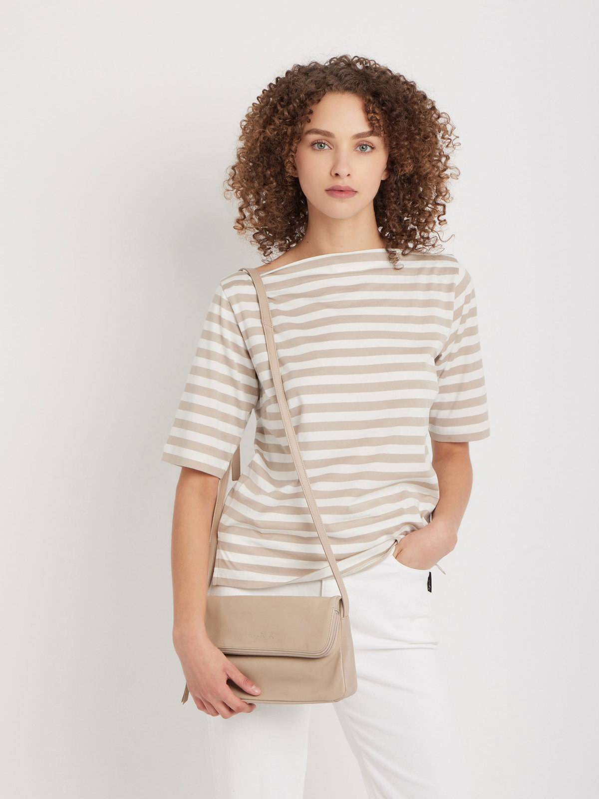 FEMME ウィメンズ ラムスキンレザー ショルダーバッグ "Asya" ベージュ