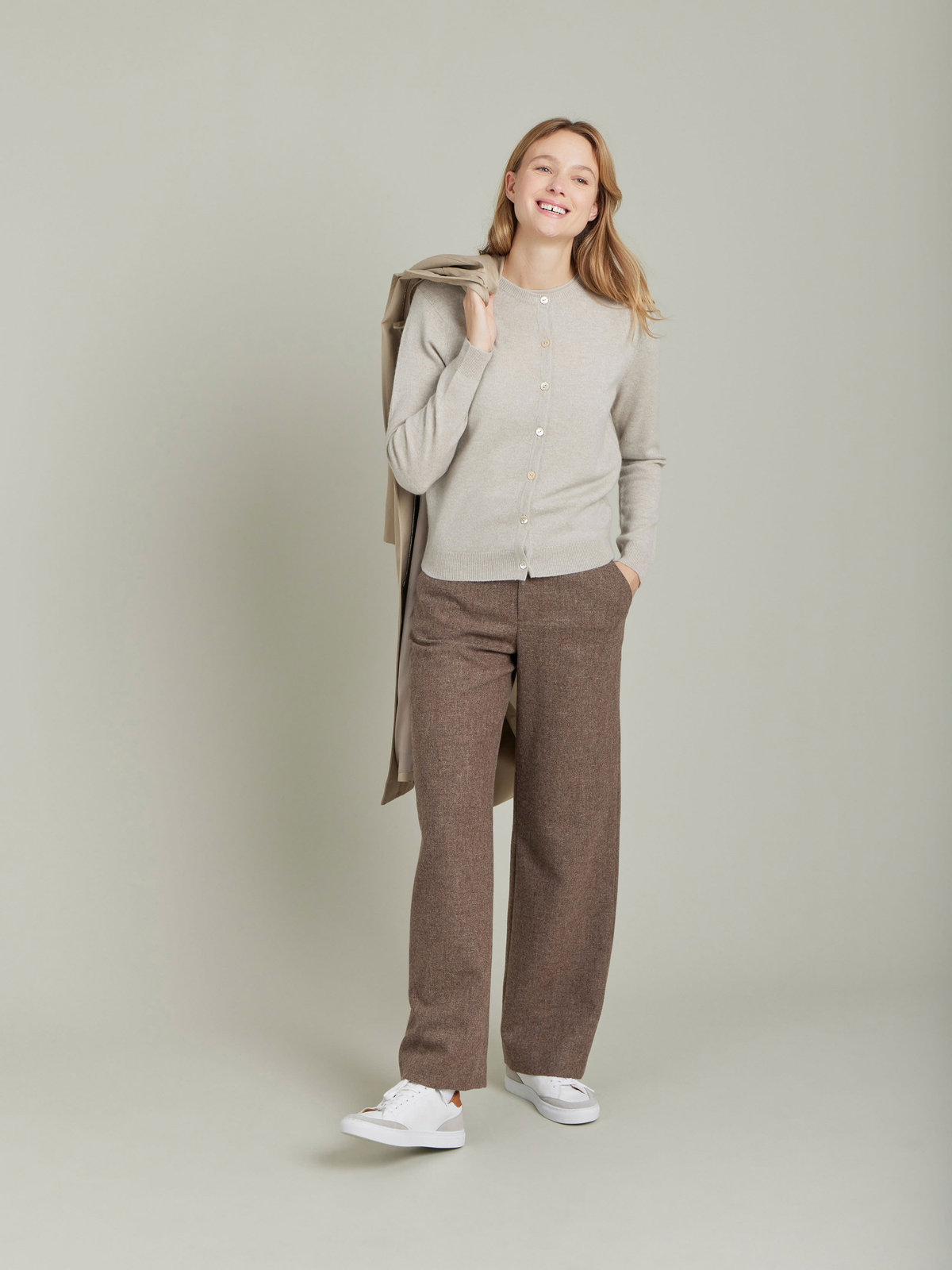 FEMME ウィメンズ カシミヤ ジャージー 長袖 ニット カーディガン "Scilly" ベージュ