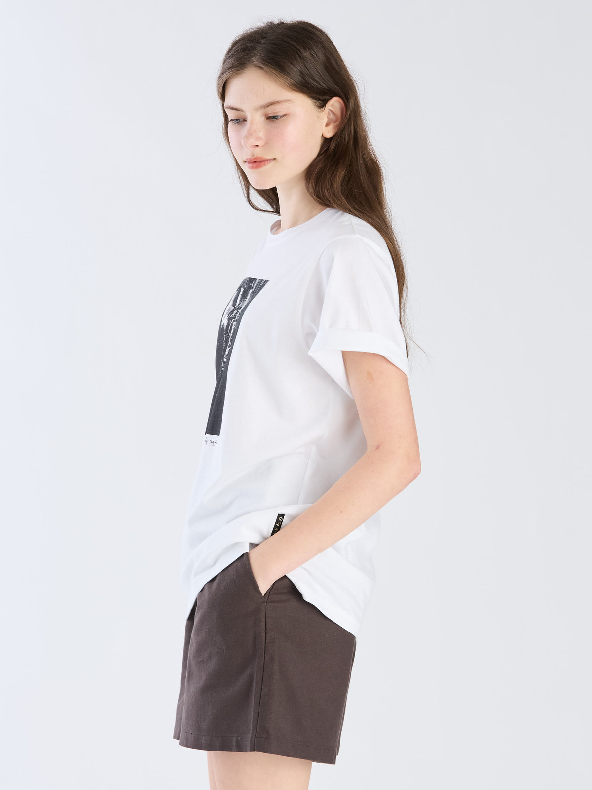 To b. by agnès b. 【Outlet】To b. by agnes b.× green label relaxing オーガニックコットン フォトプリント Tシャツ ホワイト