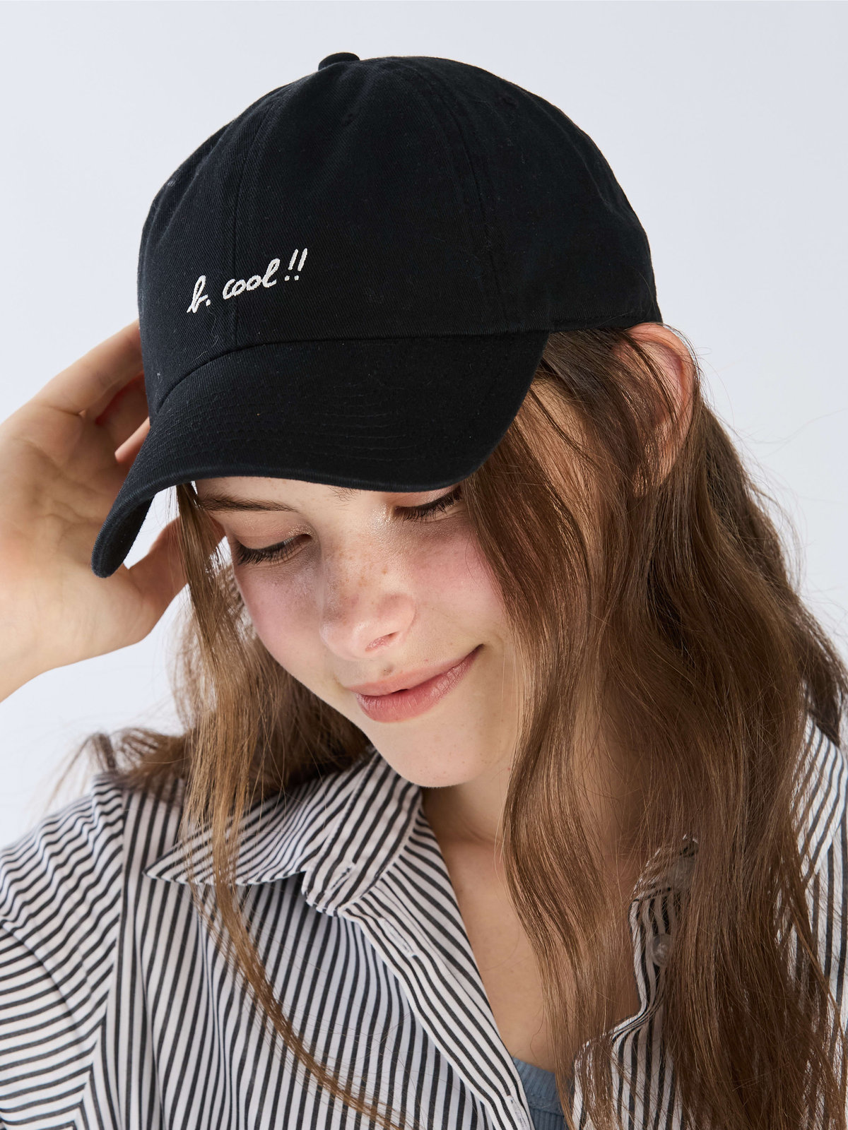 To b. by agnès b. 【Outlet】To b. by agnes b.× green label relaxing コットン 刺繍 キャップ "b. cool!!" ブラック