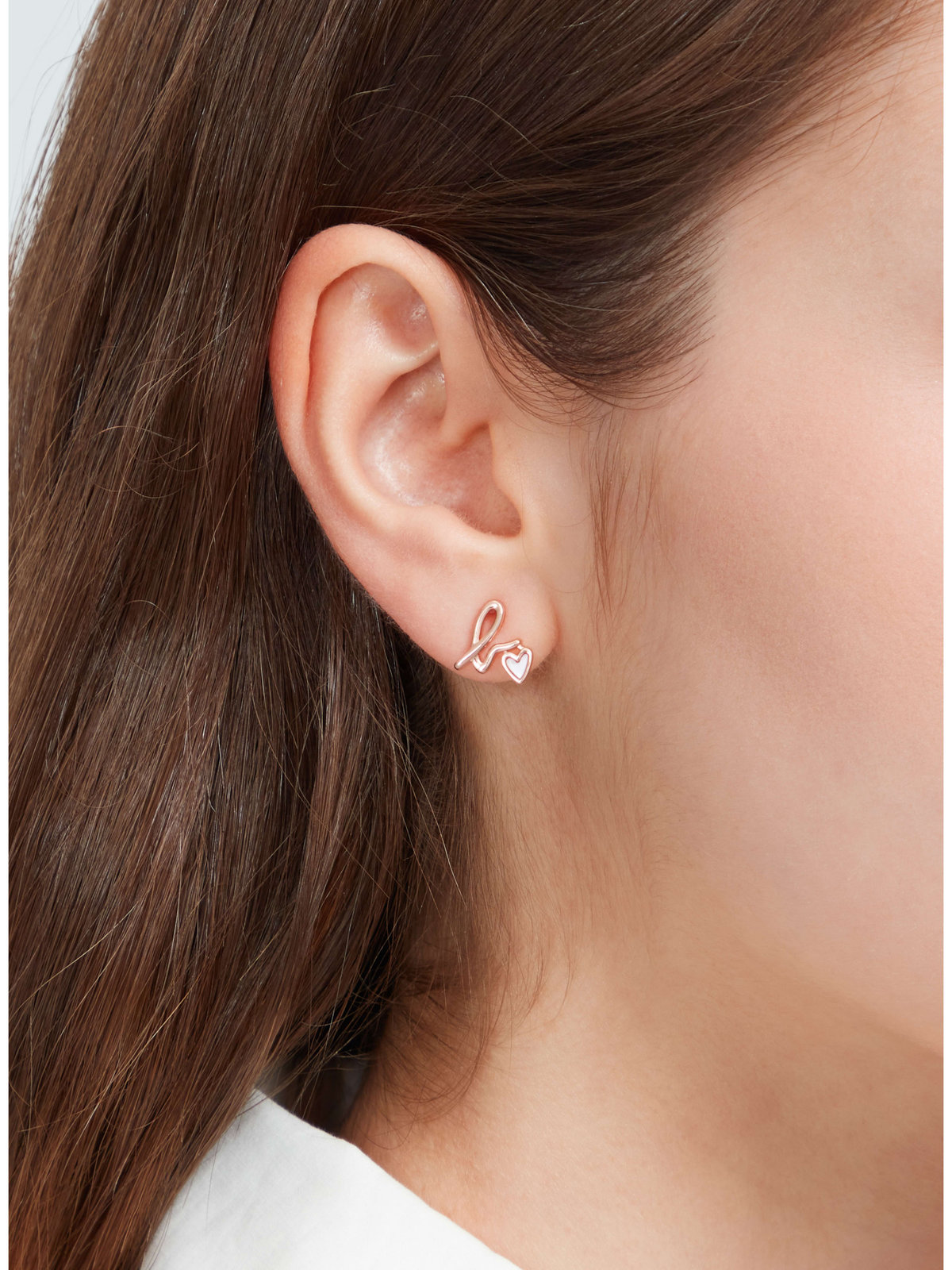 FEMME ウィメンズ ”b.” ロゴ ハート スタッズ ピアス ”b. Loved” ピンクベージュ