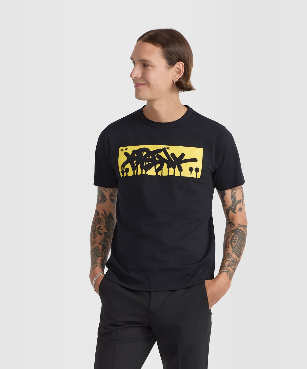 FEMME ウィメンズ プリント コットン 半袖 アーティスト Tシャツ "Krink" ブラック