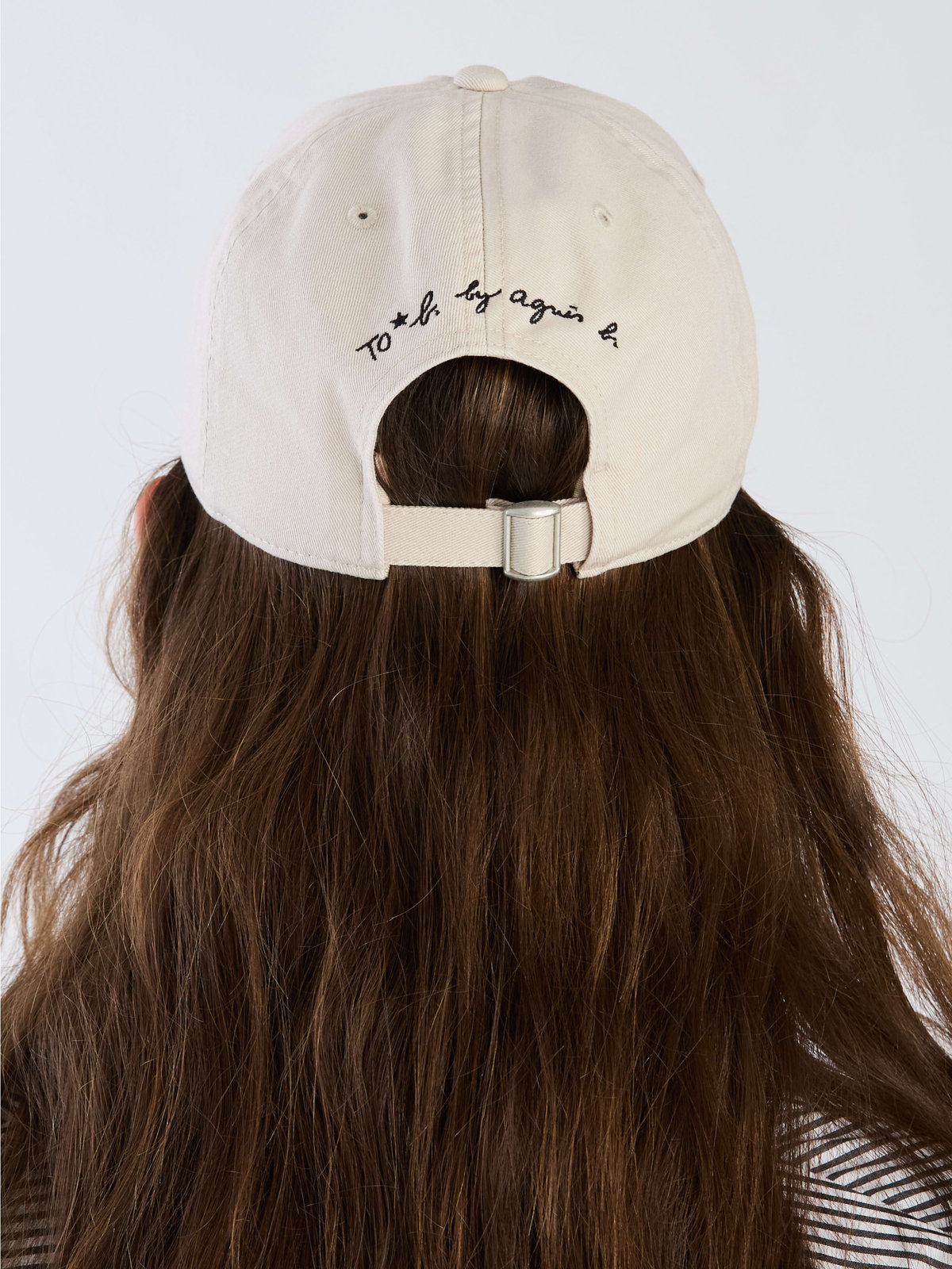 To b. by agnès b. 【Outlet】To b. by agnes b.× green label relaxing コットン 刺繍 キャップ "b. cool!!" ホワイト