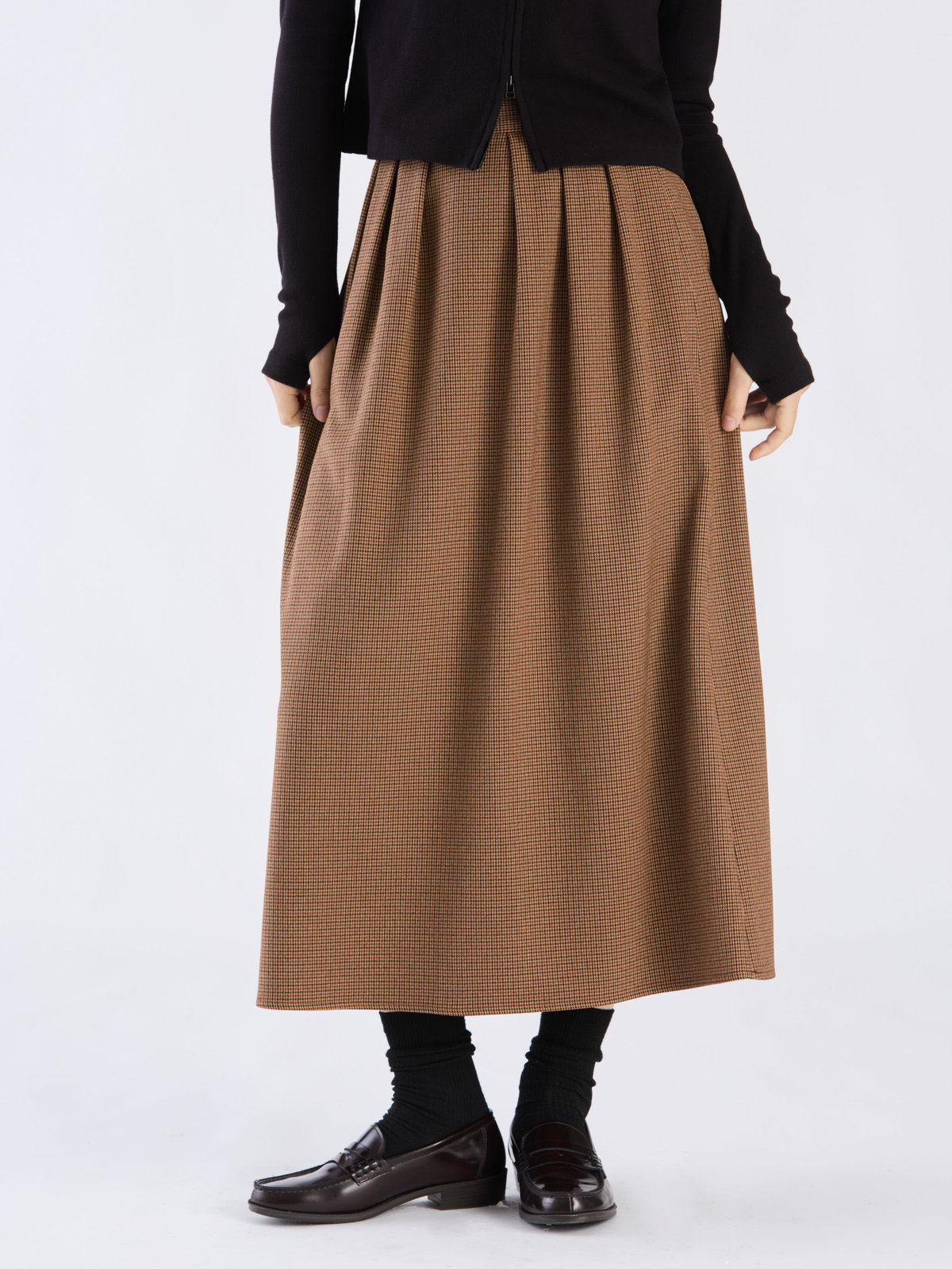 To b. by agnès b. 【Outlet】WW57 JUPE チェックタックロングスカート ブラウン