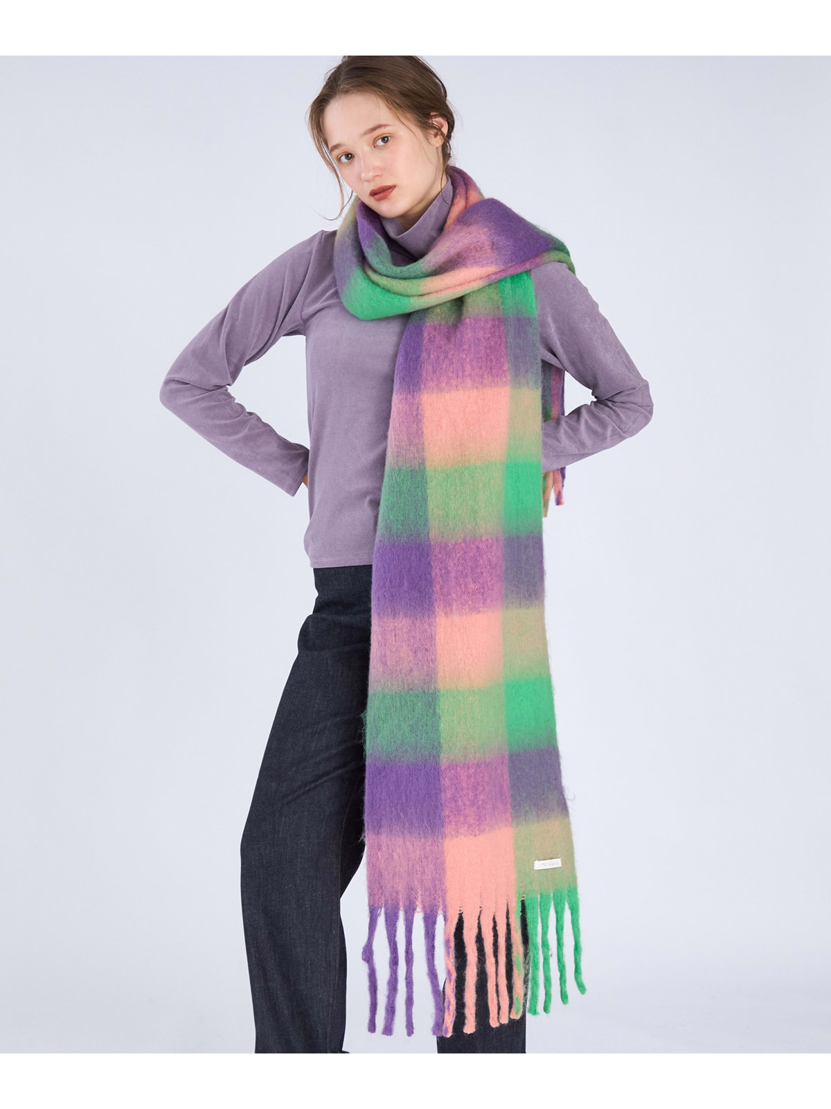 To b. by agnès b. WEB限定 ブロックチェック ストール ブラック系その他