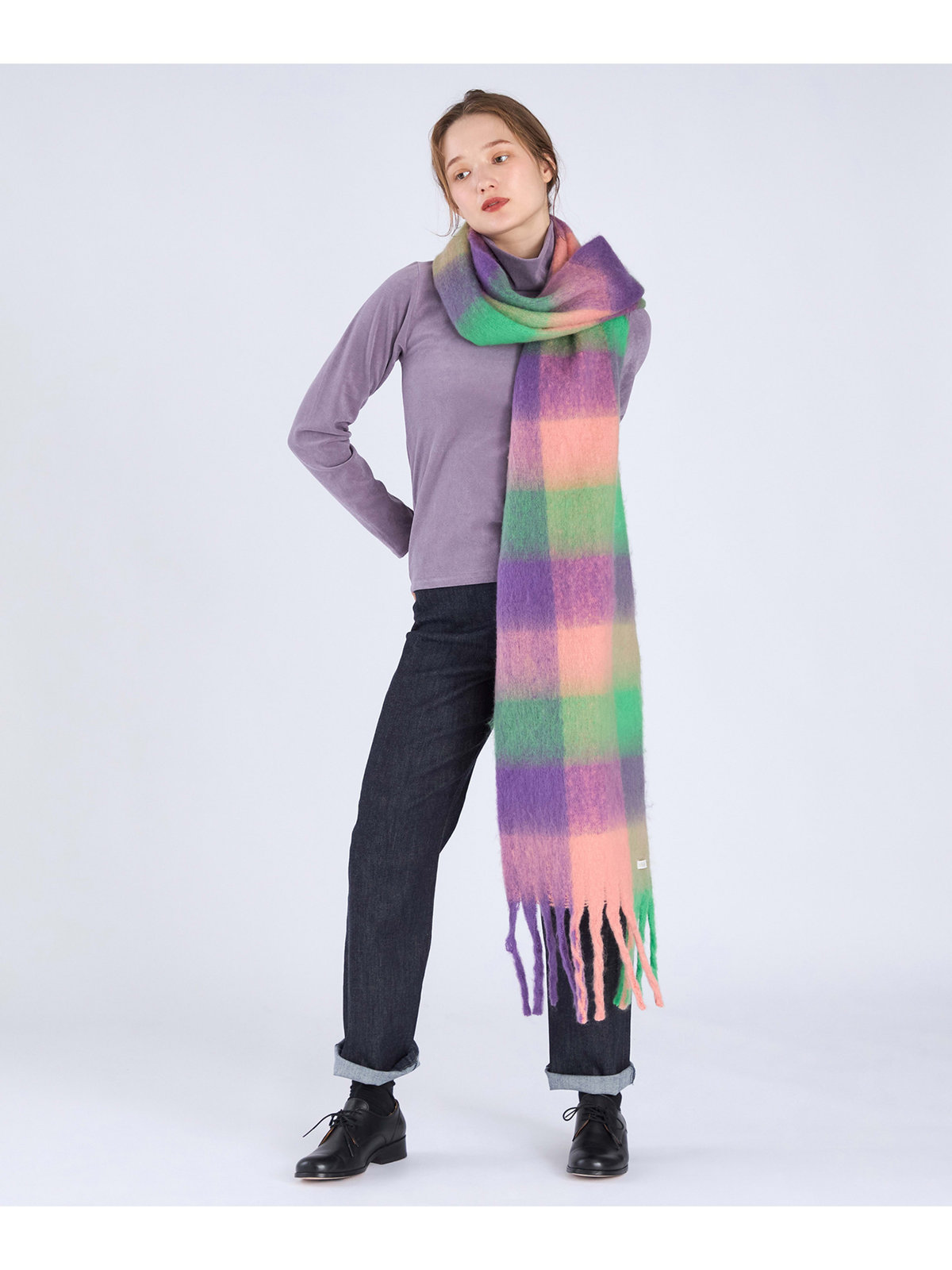 To b. by agnès b. WEB限定 ブロックチェック ストール ブラック系その他