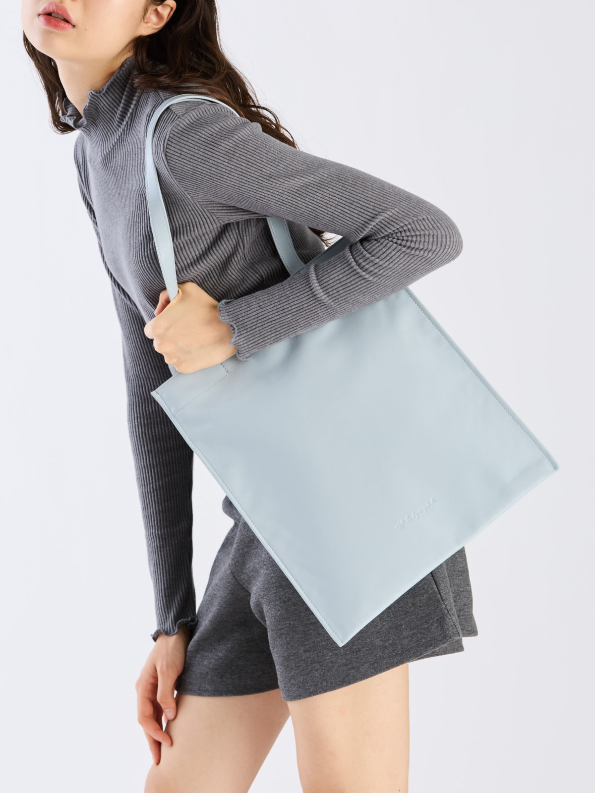 To b. by agnès b. 【Outlet】レザートート ブルー