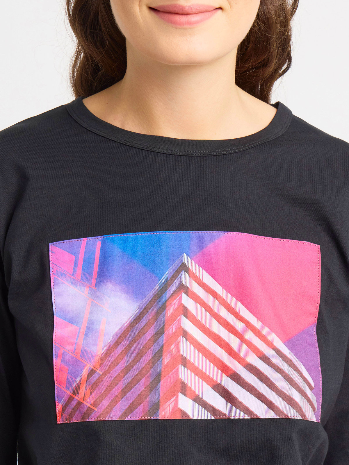 FEMME ウィメンズ コットン プリント 長袖 アーティスト Tシャツ ”Gouh” ブラック