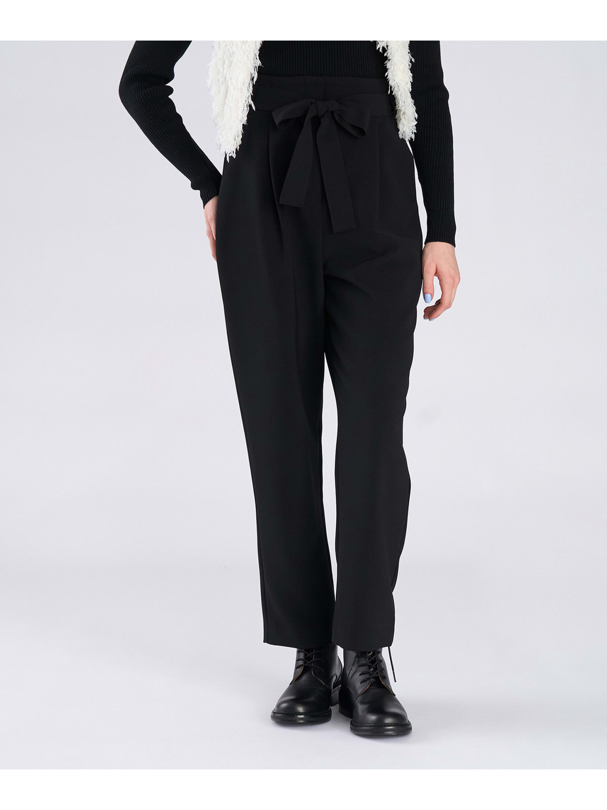 To b. by agnès b. ダブルクロス タックパンツ ブラック