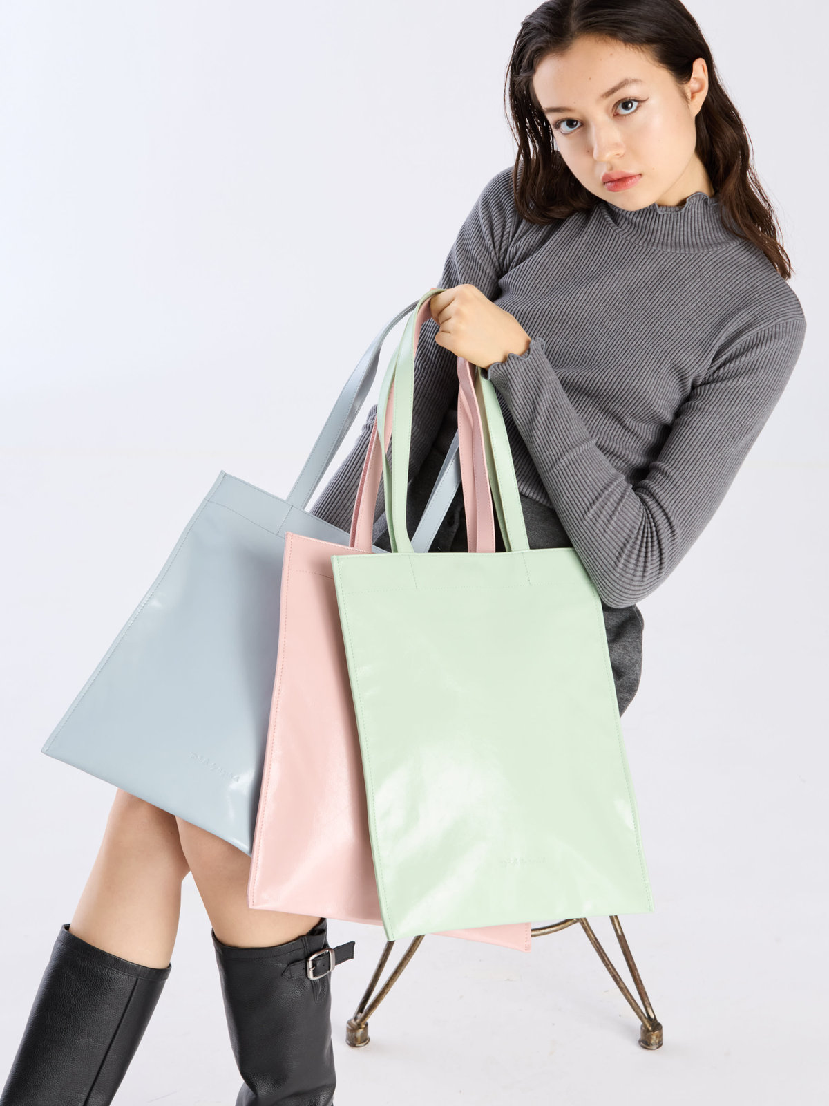 To b. by agnès b. 【Outlet】レザートート ブルー