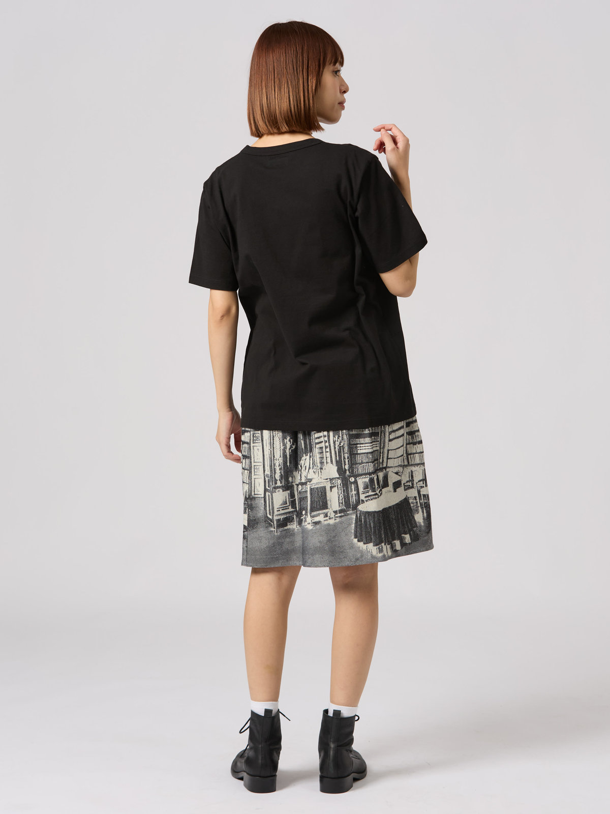 FEMME ウィメンズ 【Outlet】【ユニセックス】SEQ9 “3 rue du jour”ロゴTシャツ ブラック