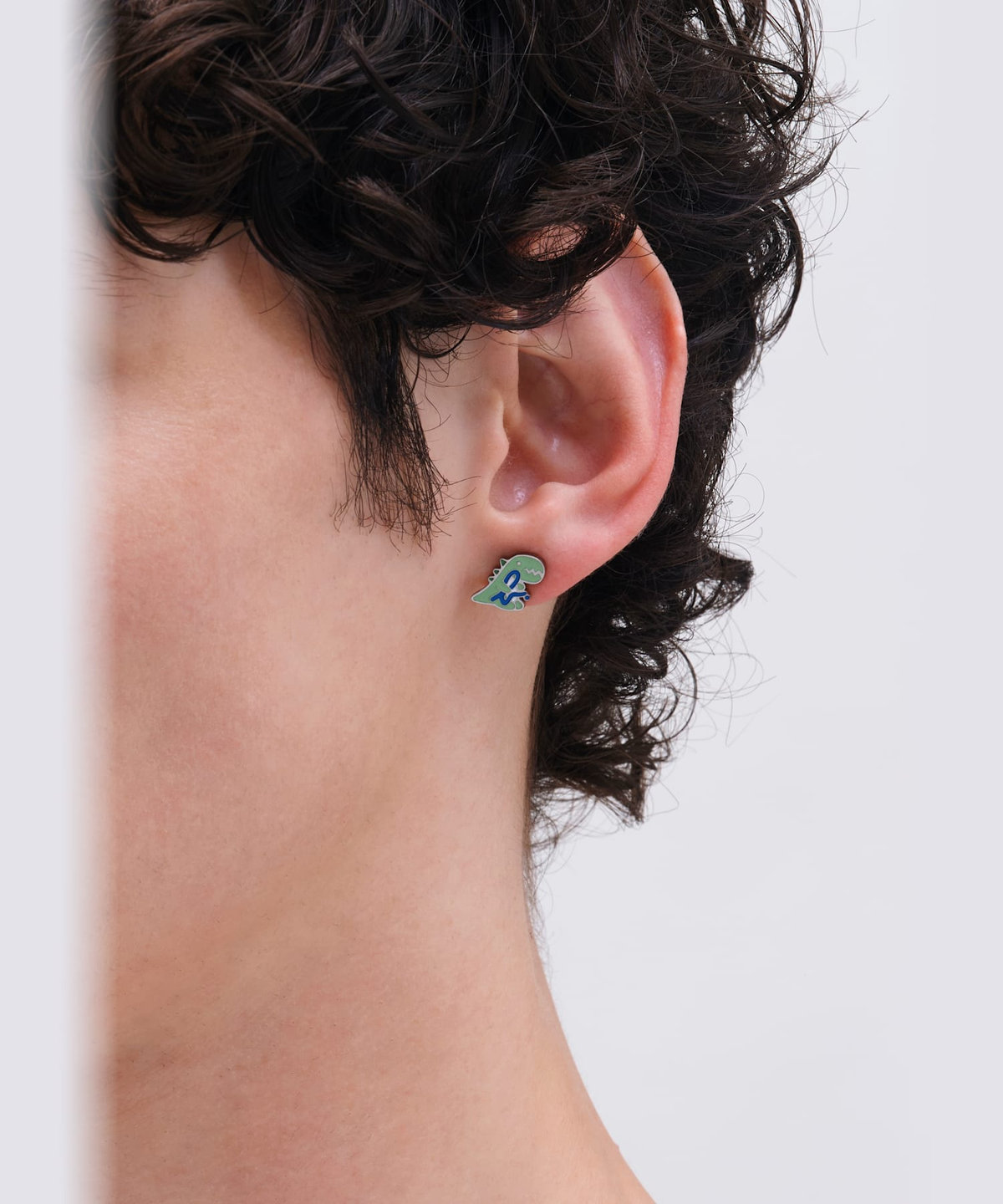 FEMME ウィメンズ SPORT b. ディノ シングル スタッドピアス "Hugging b." グリーン