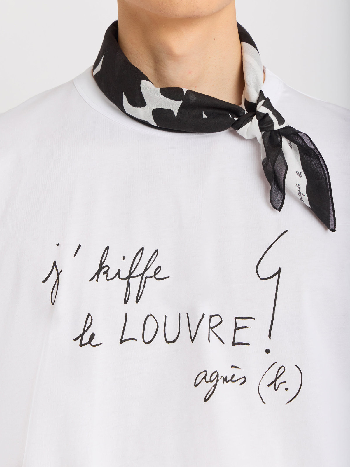 FEMME ウィメンズ メッセージ プリント コットン 半袖 Tシャツ “j'kiffe le Louvre" ホワイト