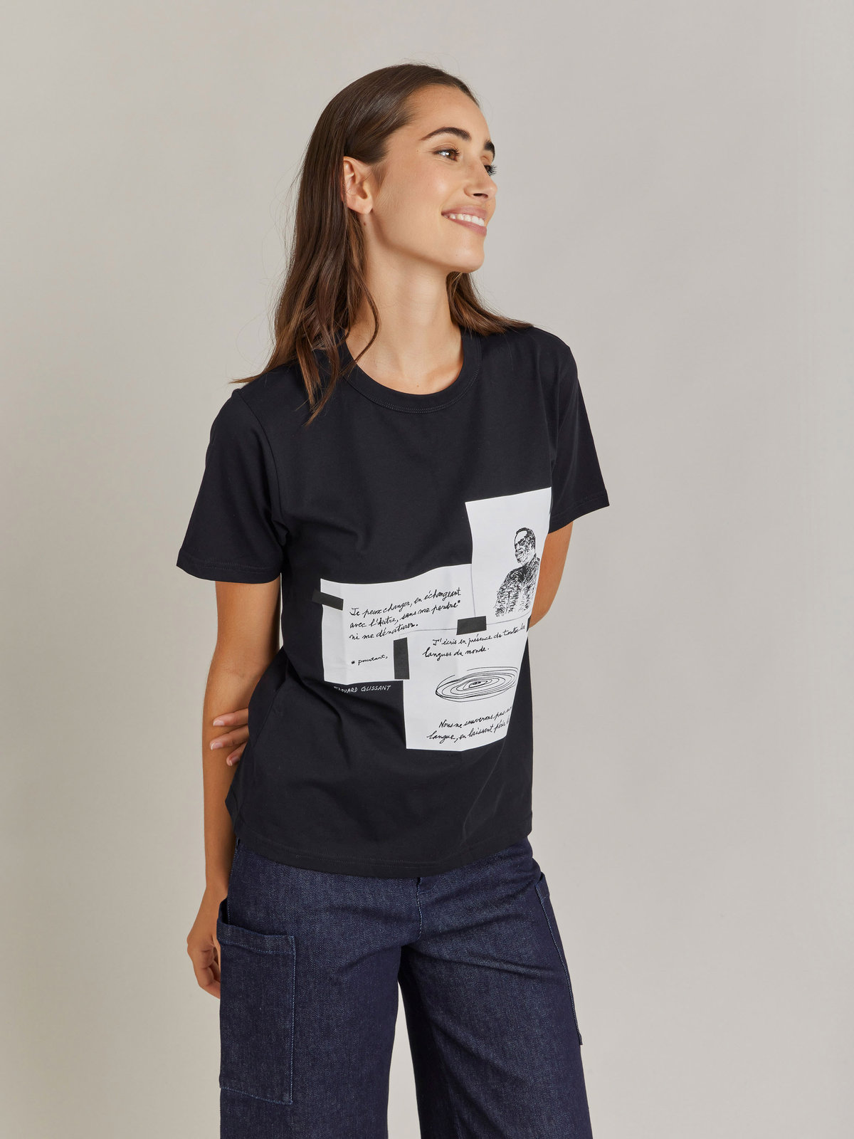 FEMME ウィメンズ SES8 TS アーティストTシャツ Edouard Glissant ブラック