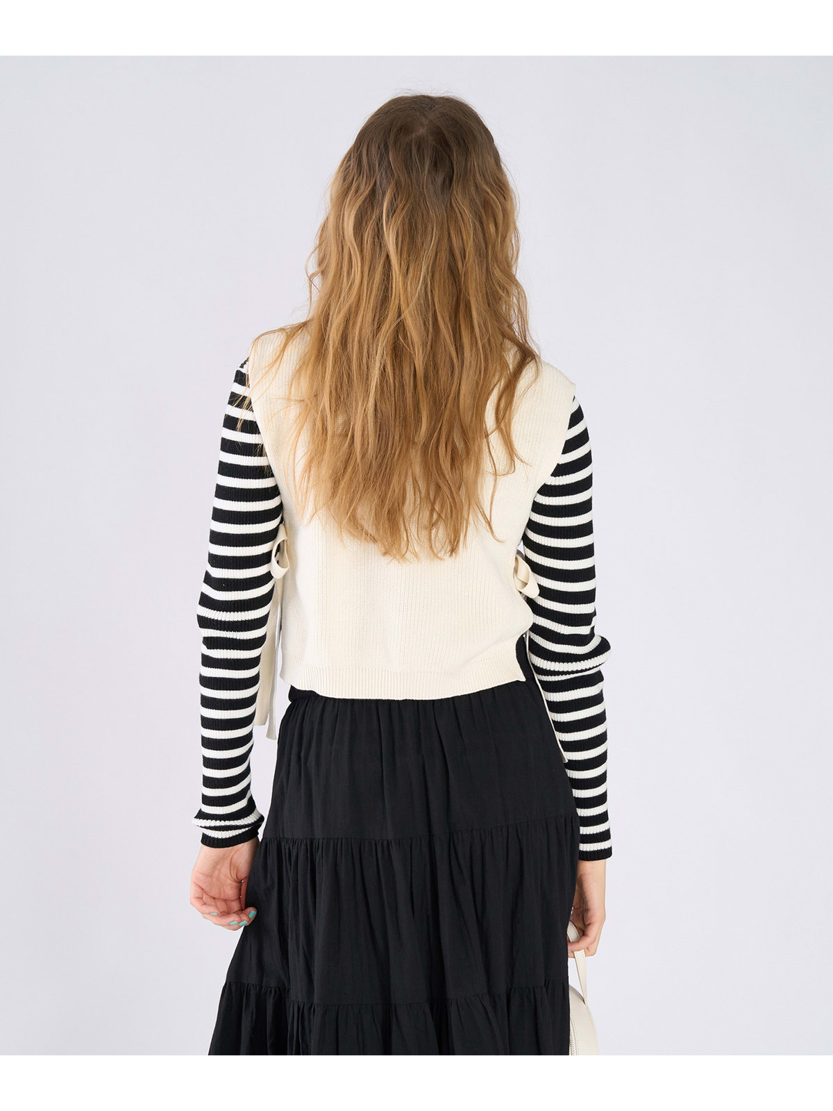 To b. by agnès b. コットン サイドリボン ベスト ホワイト