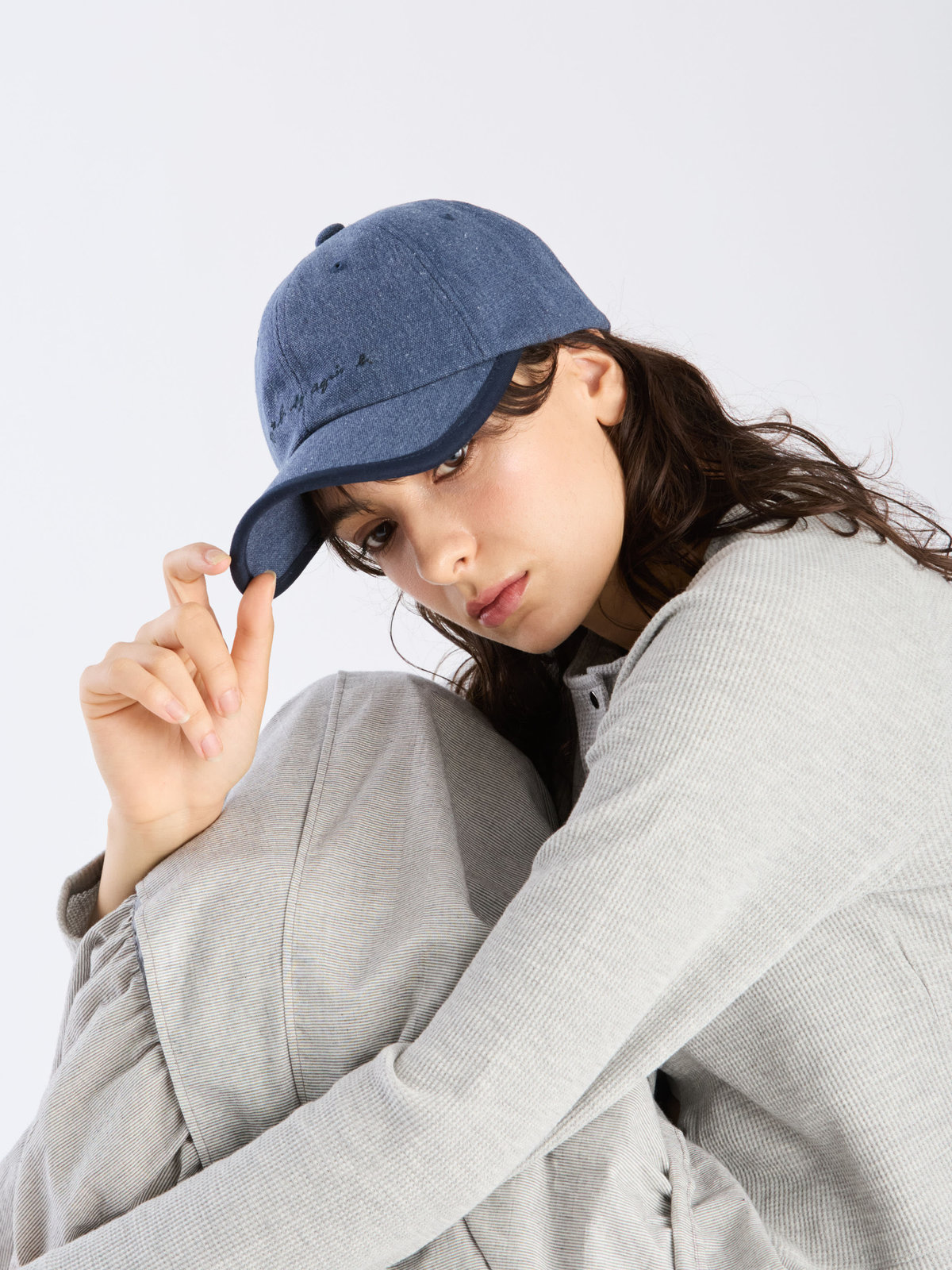 To b. by agnès b. 【Outlet】ロゴ刺繍 バイカラー パイピング キャップ ネイビー