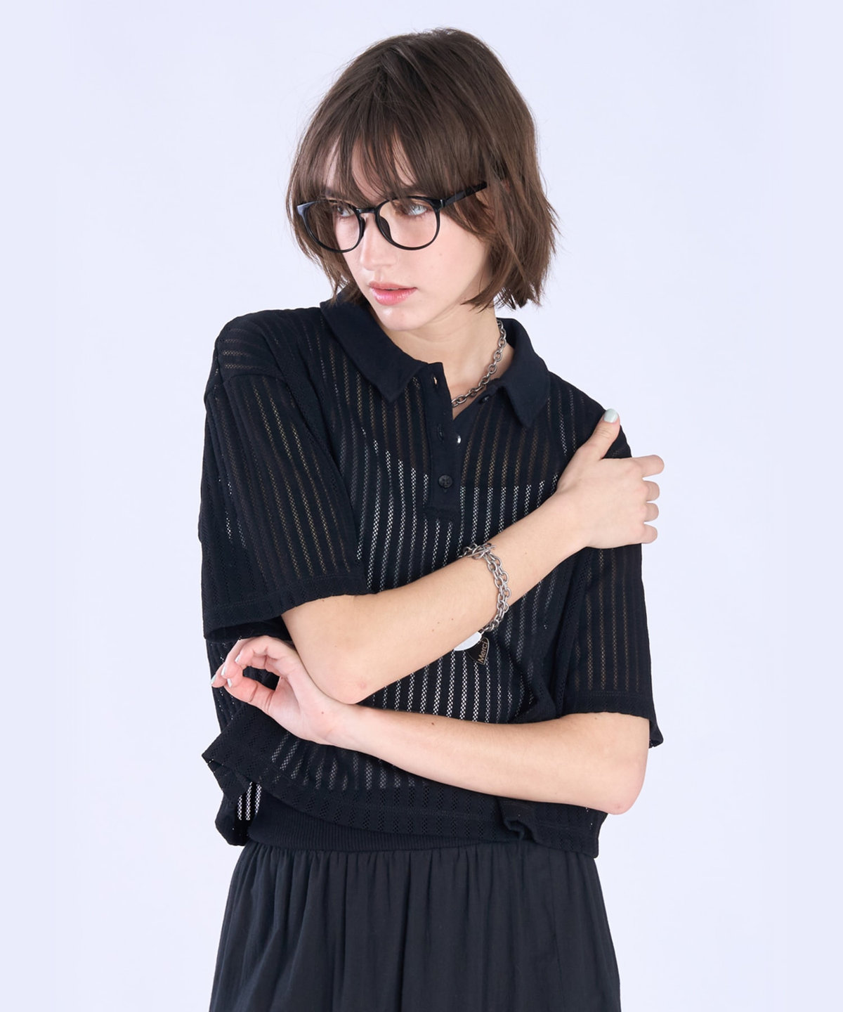 To b. by agnès b. ラッフルメッシュ ストライプ ポロシャツ ブラック
