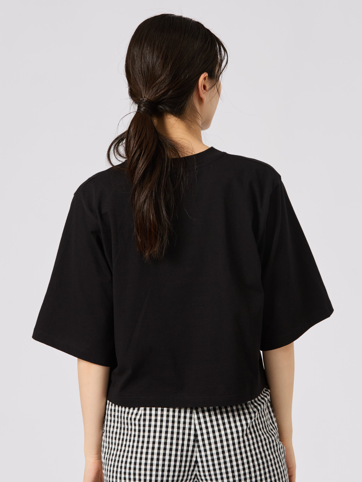 FEMME ウィメンズ ロゴ コットン 5分袖 Tシャツ "Yoko" ブラック