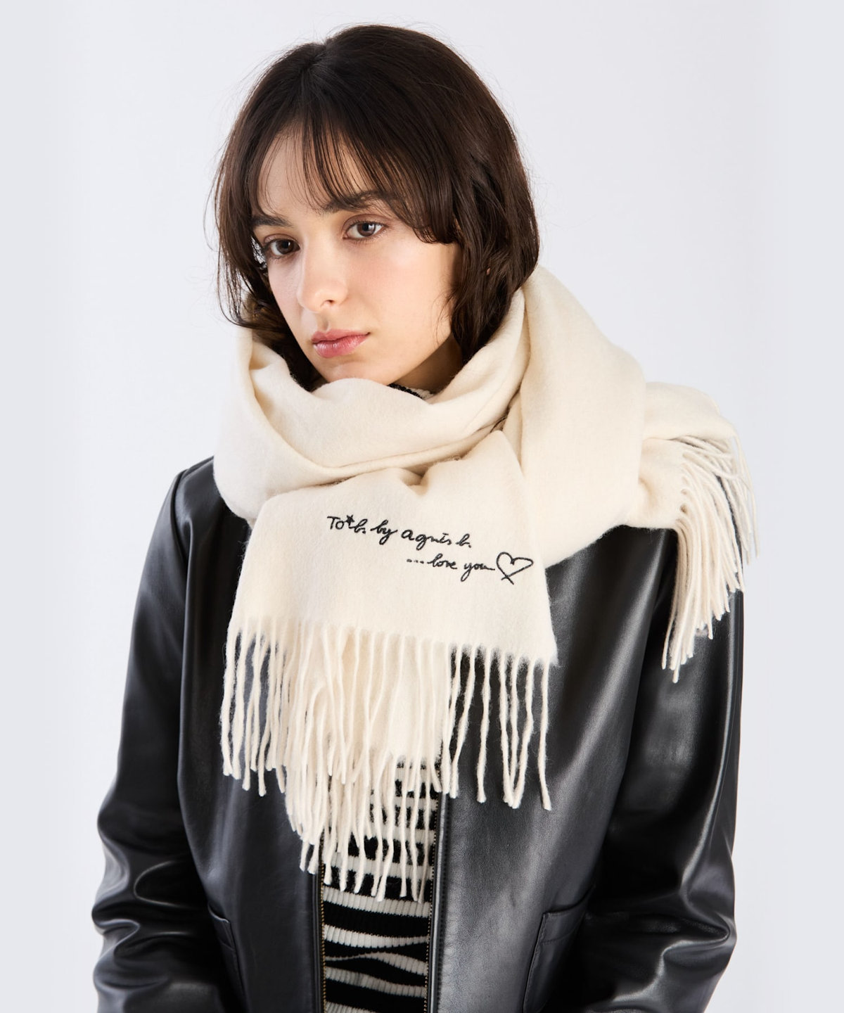 To b. by agnès b. ロゴ刺繍 ウール カシミア マフラー ホワイト系その他