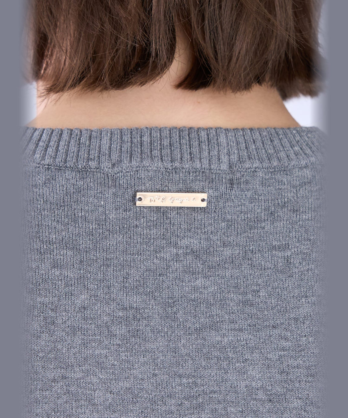 To b. by agnès b. WEB限定 ショルダーボタン コットン 半袖 ニット ワンピース ライトグレー