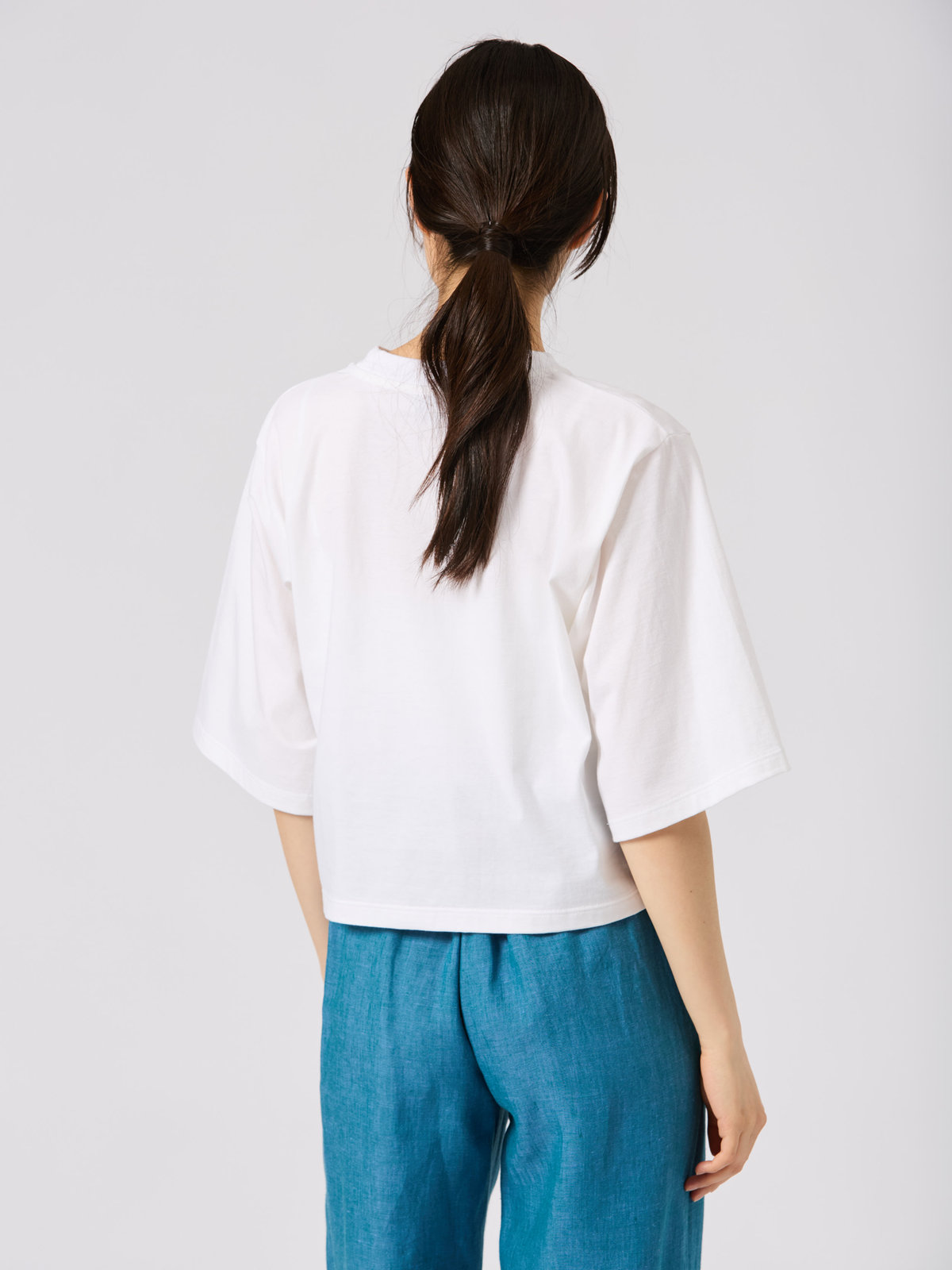 FEMME ウィメンズ ロゴ コットン 5分袖 Tシャツ ”Yoko” ホワイト