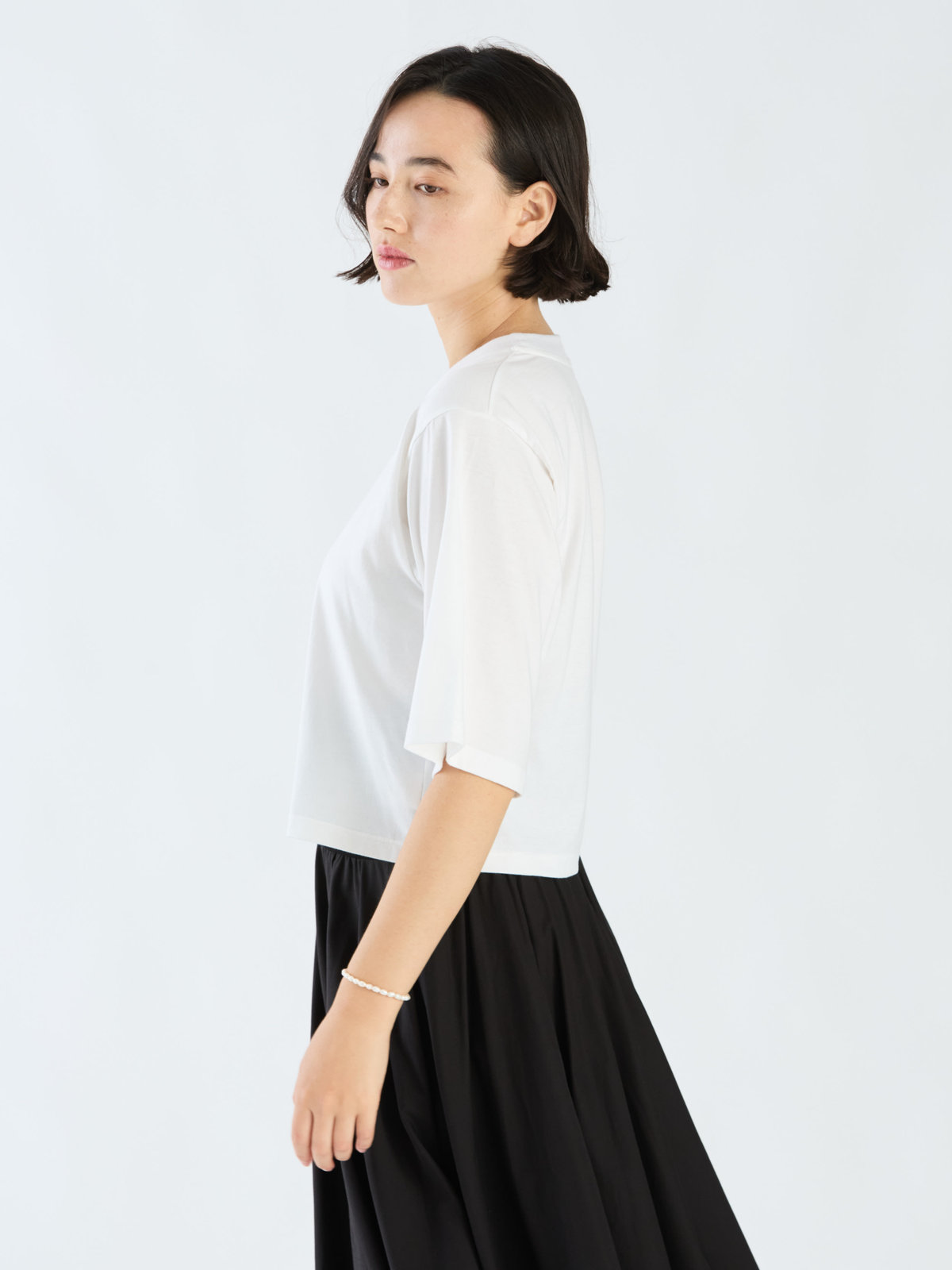 FEMME ウィメンズ ロゴ コットン 5分袖 Tシャツ ”Yoko” ホワイト