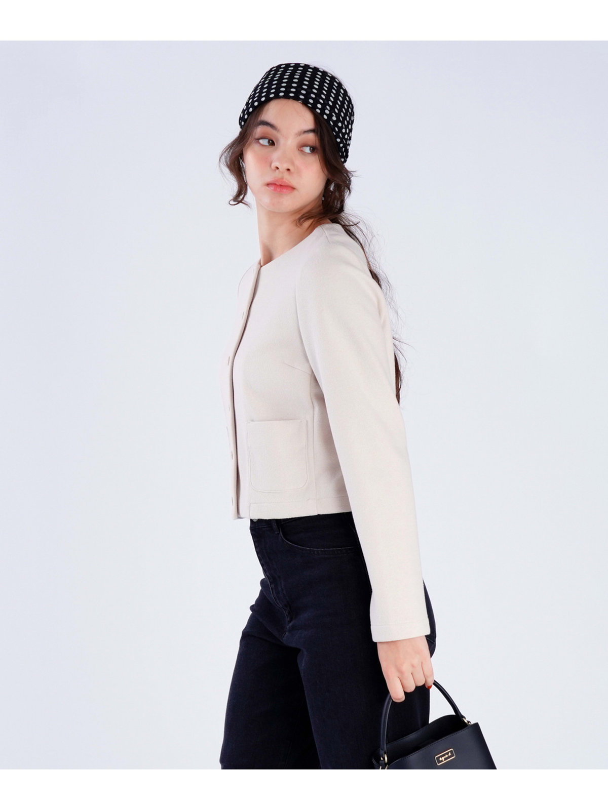 To b. by agnès b. 【Outlet】ノーカラー ジャケット ホワイト