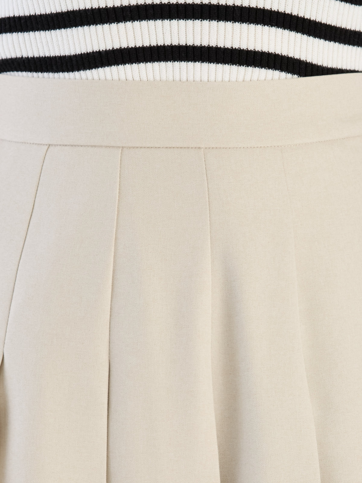 To b. by agnès b. 【Outlet】リノンプリーテッドスカート グレー系その他