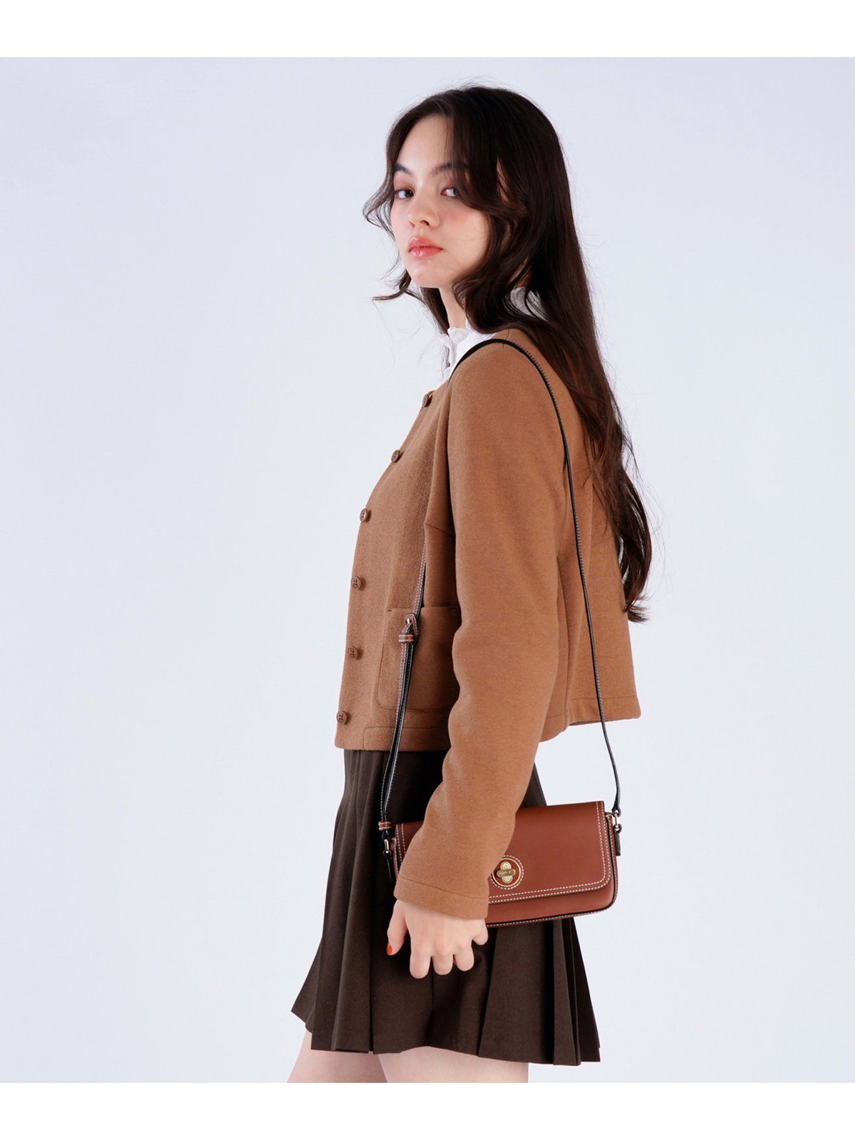 To b. by agnès b. 【Outlet】ノーカラー ジャケット ブラウン