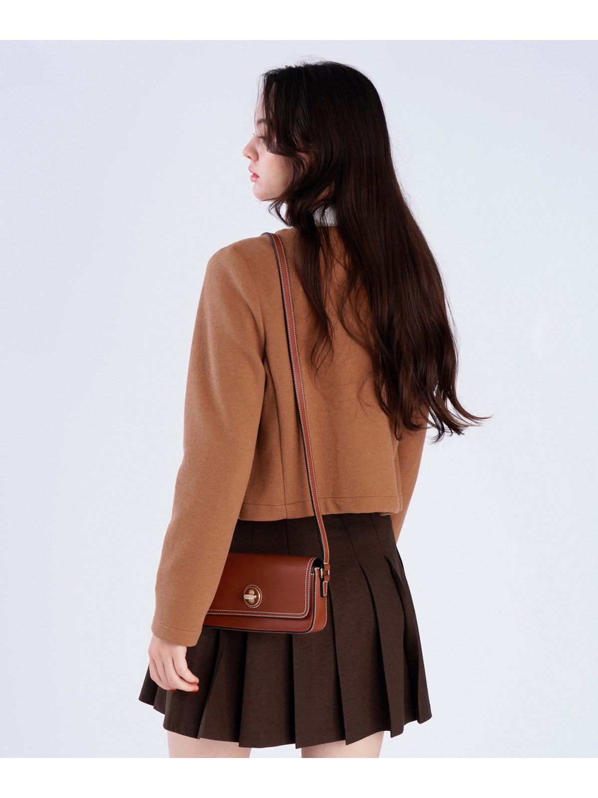 To b. by agnès b. 【Outlet】ノーカラー ジャケット ブラウン