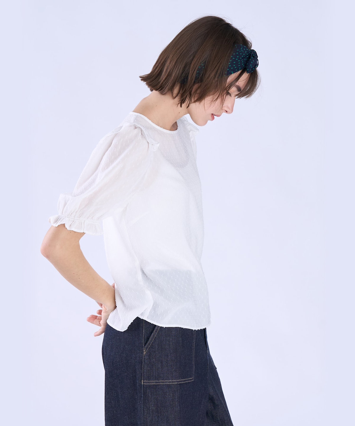 To b. by agnès b. カット ドビー フリル ブラウス ホワイト