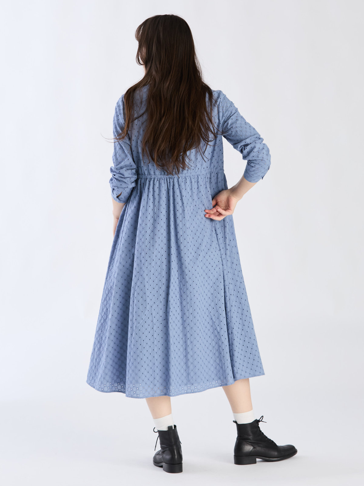 To b. by agnès b. 【Outlet】コットンフラワーレースワンピース ブルー