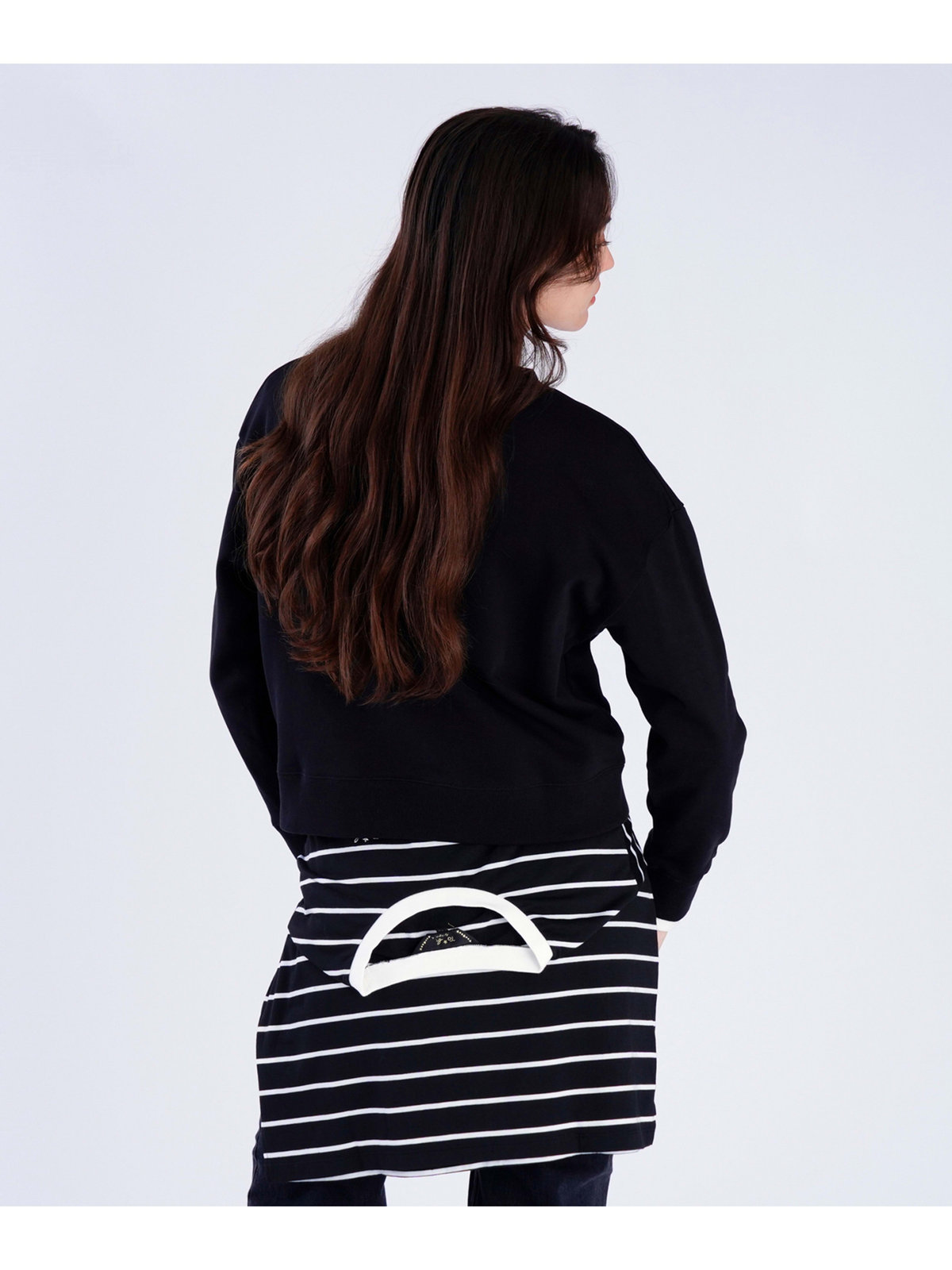 To b. by agnès b. コットン ロゴ スウェットプルオーバー ブラック